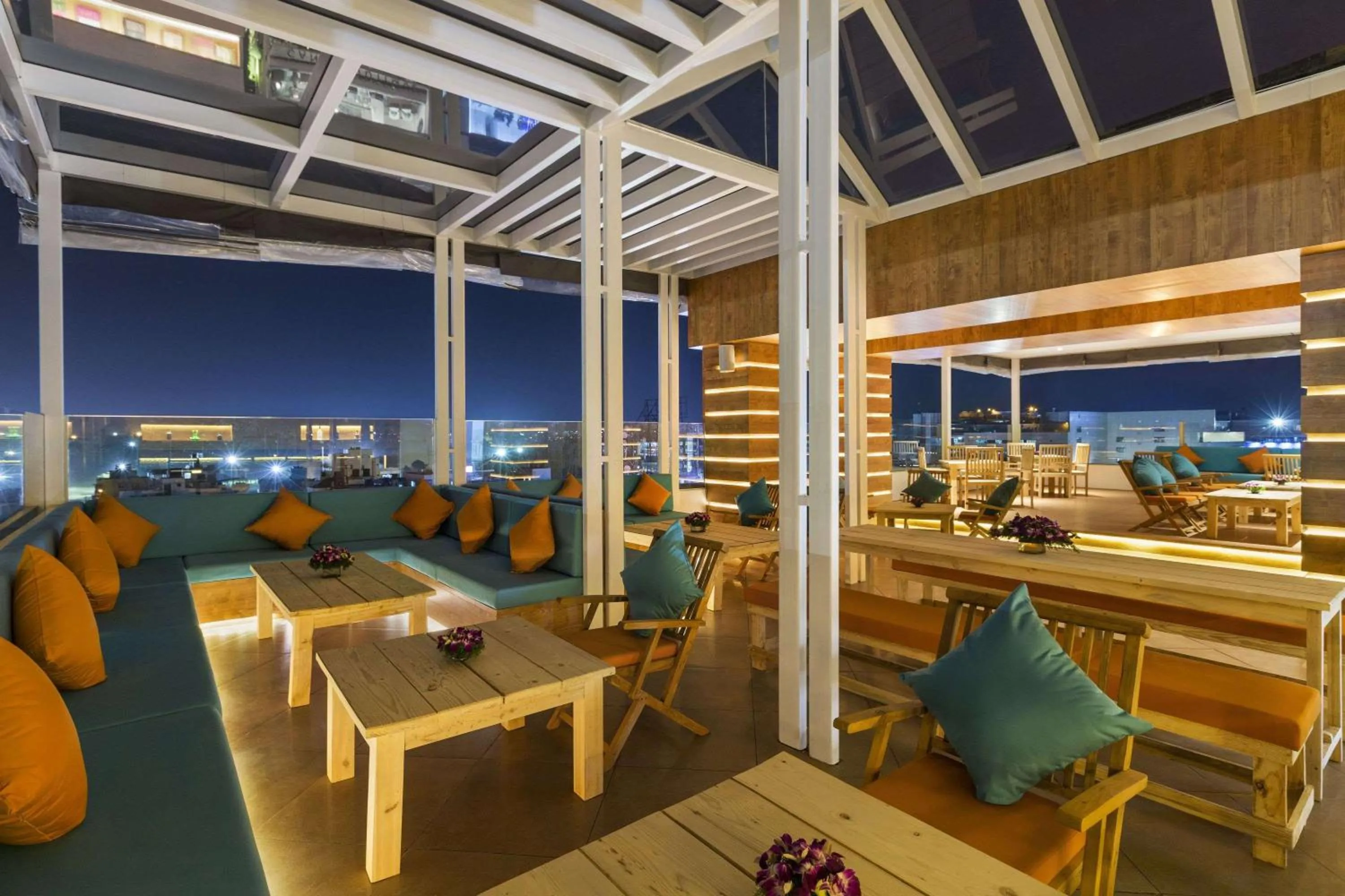 Restaurant/places to eat in Ramada Encore Domlur Bangalore