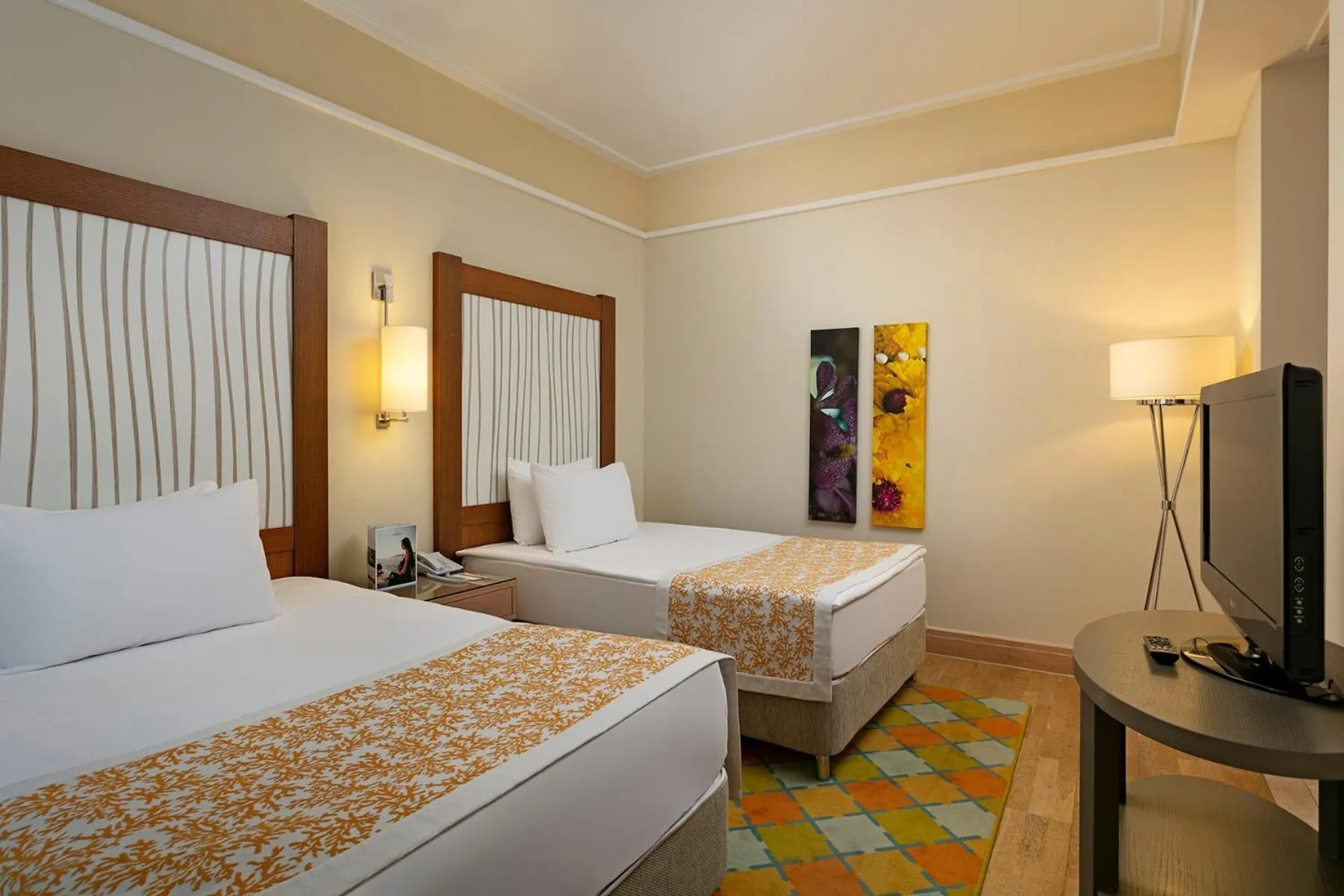 Bed in Xanadu Island