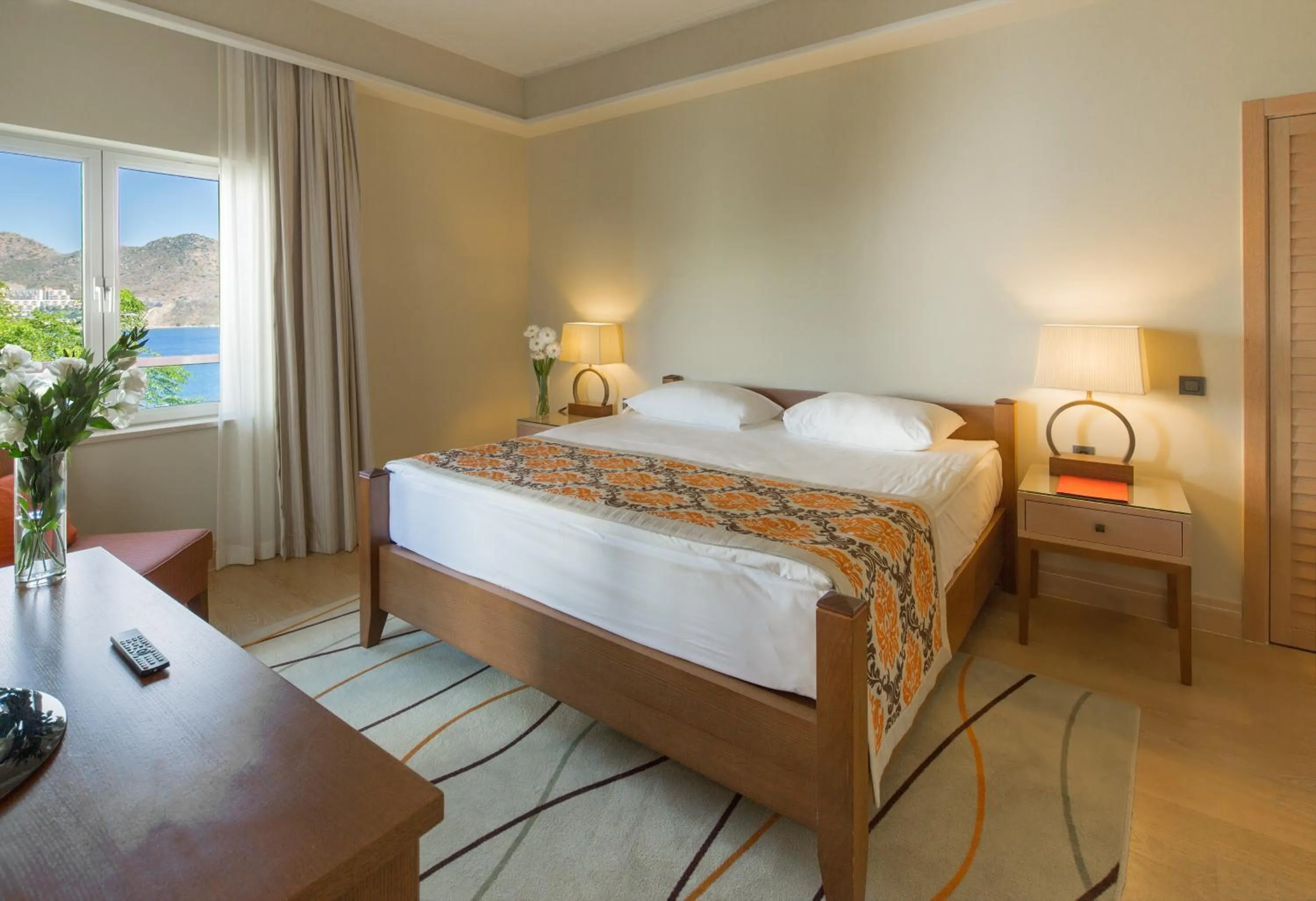 Bed in Xanadu Island