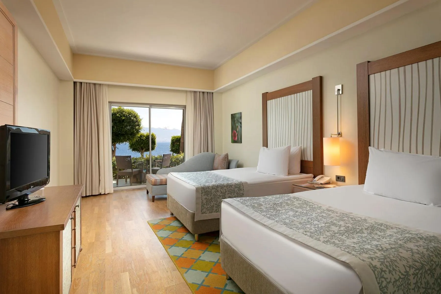 Bed in Xanadu Island