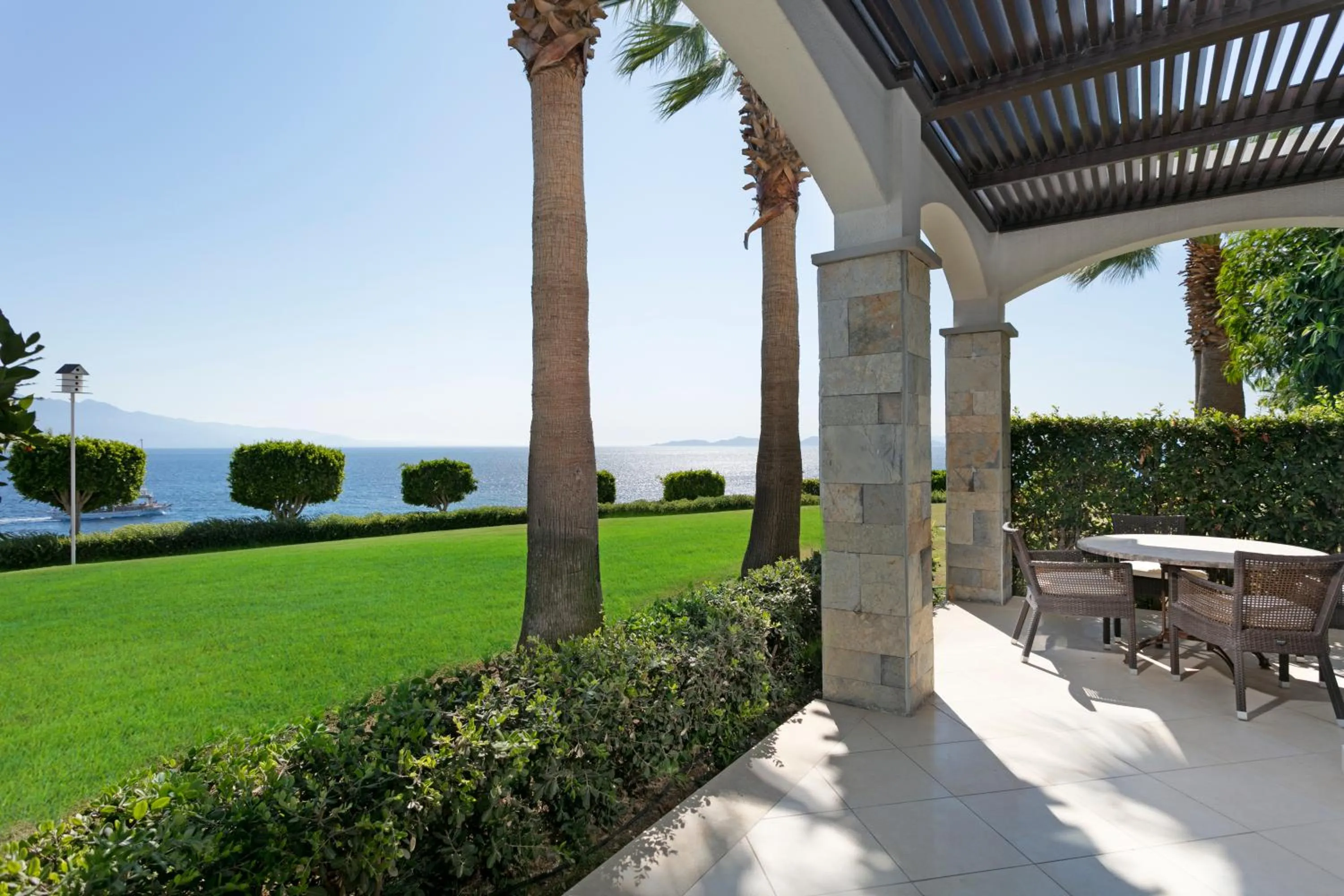 Garden in Xanadu Island