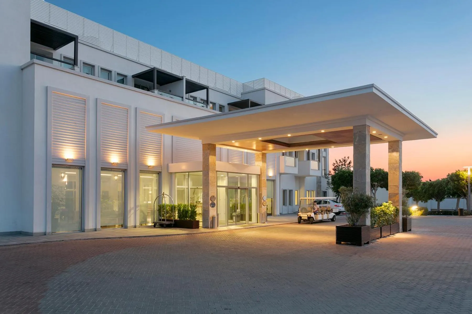 Property building in Xanadu Island