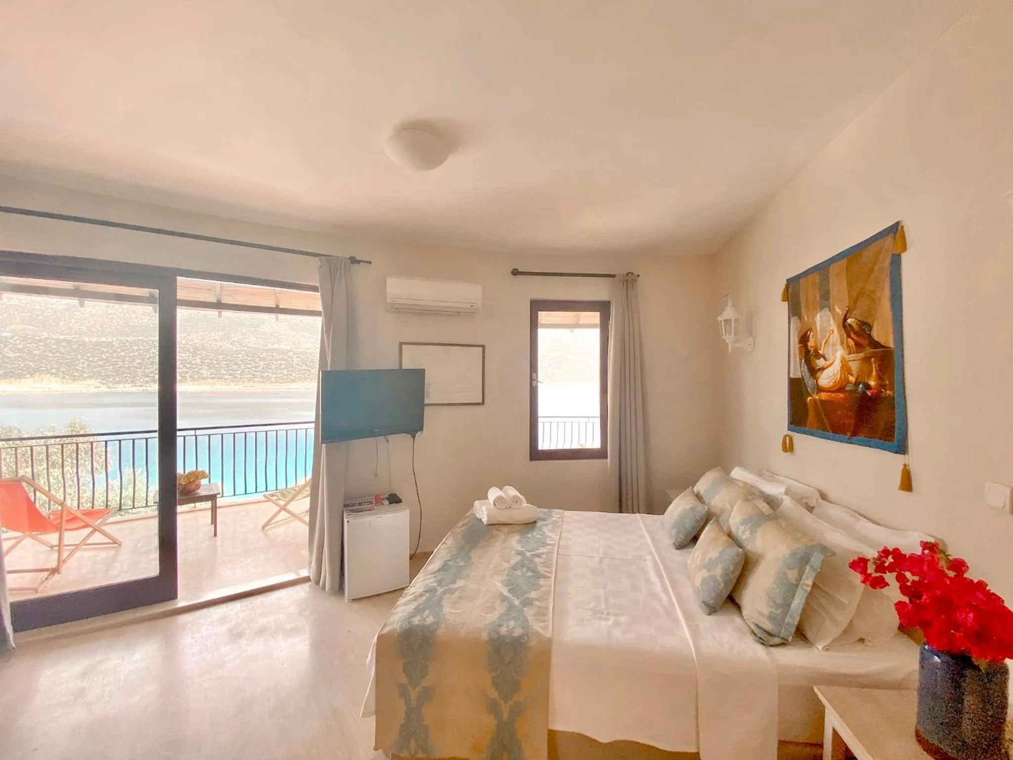 Photo of the whole room, Bed in Club Hotel Barbarossa