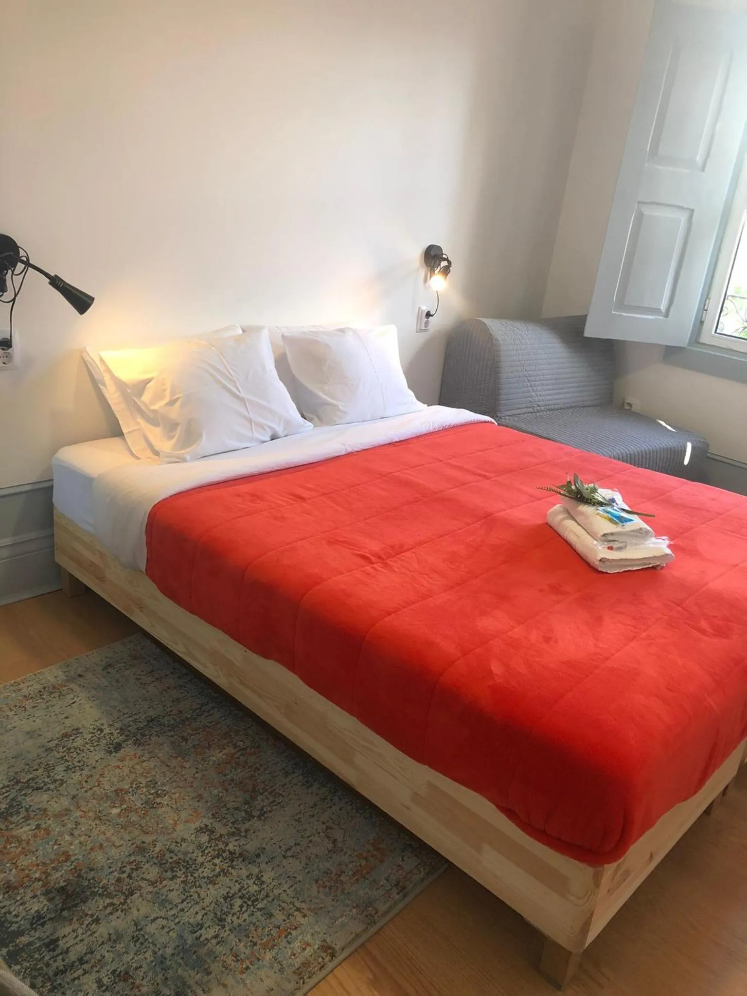 Bedroom, Bed in Vila Santa Cruz Guest House