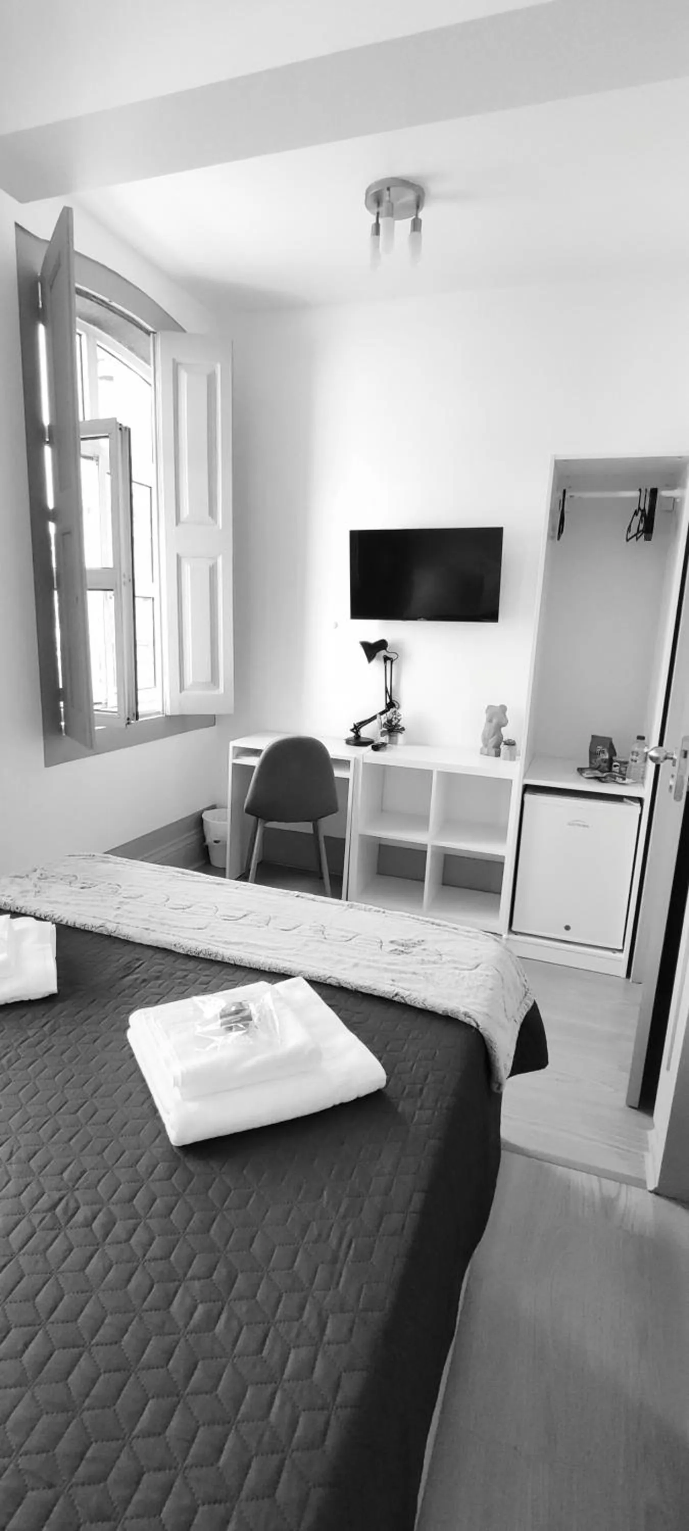 Photo of the whole room, Bed in Vila Santa Cruz Guest House