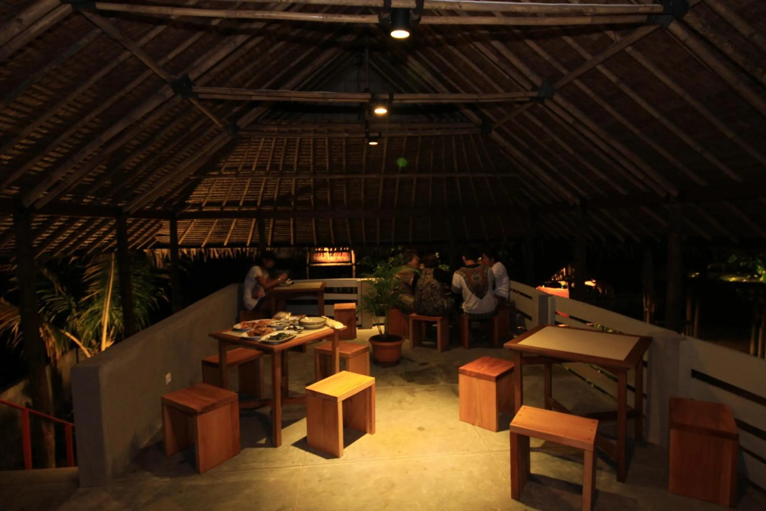 Restaurant/places to eat in Bale Karang Cottages
