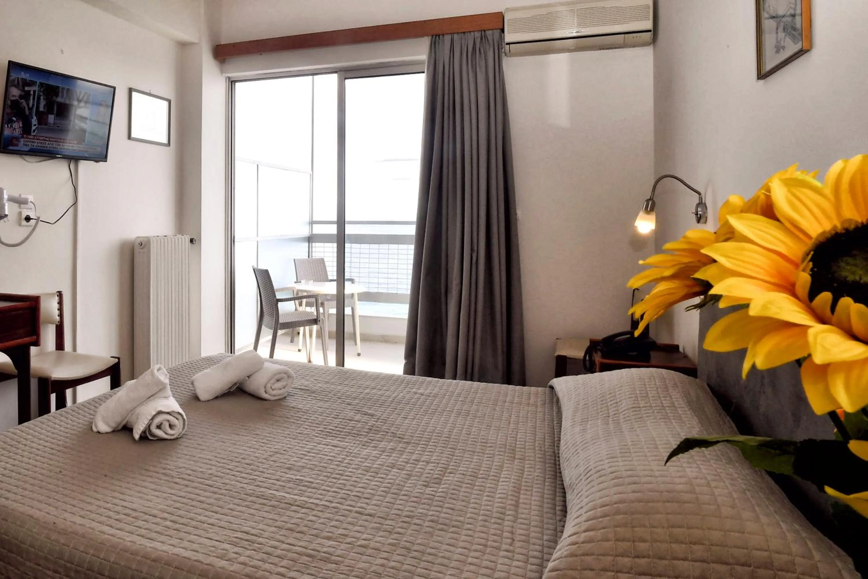 Photo of the whole room, Bed in Siagas Beach Hotel