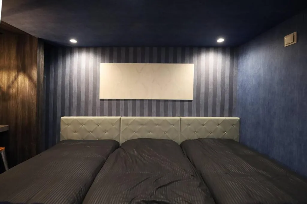 Bed in The BEEHIVE OTARU