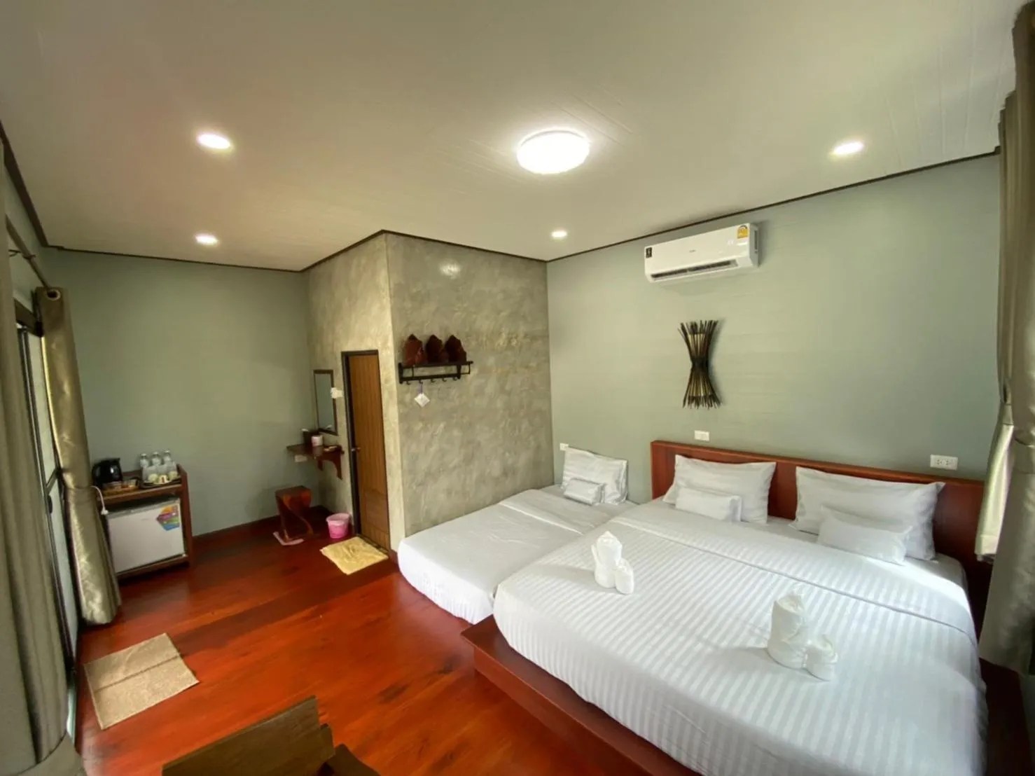 Photo of the whole room, Bed in Pruksa View Homestay