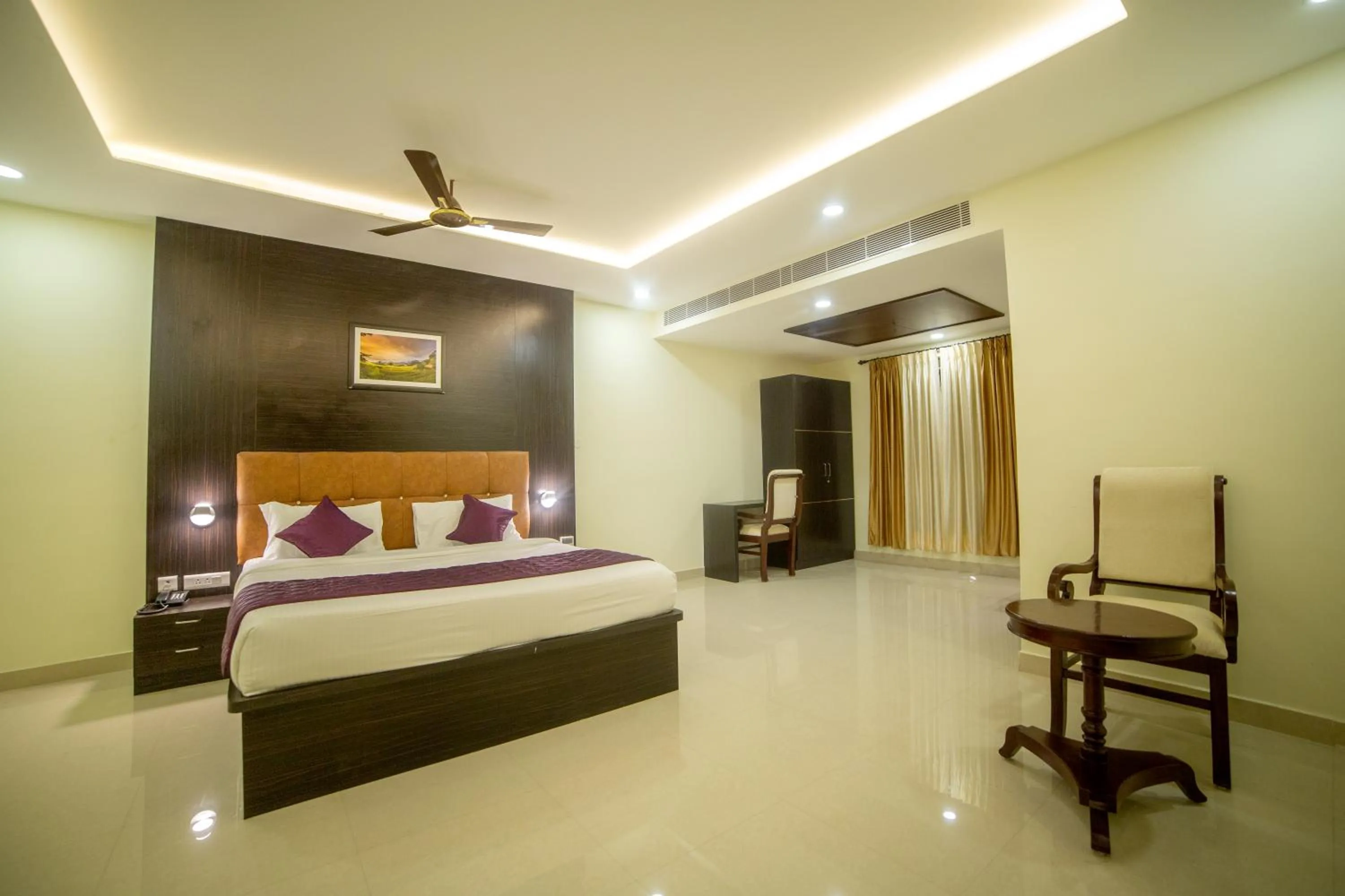 Bed in TTK Residency