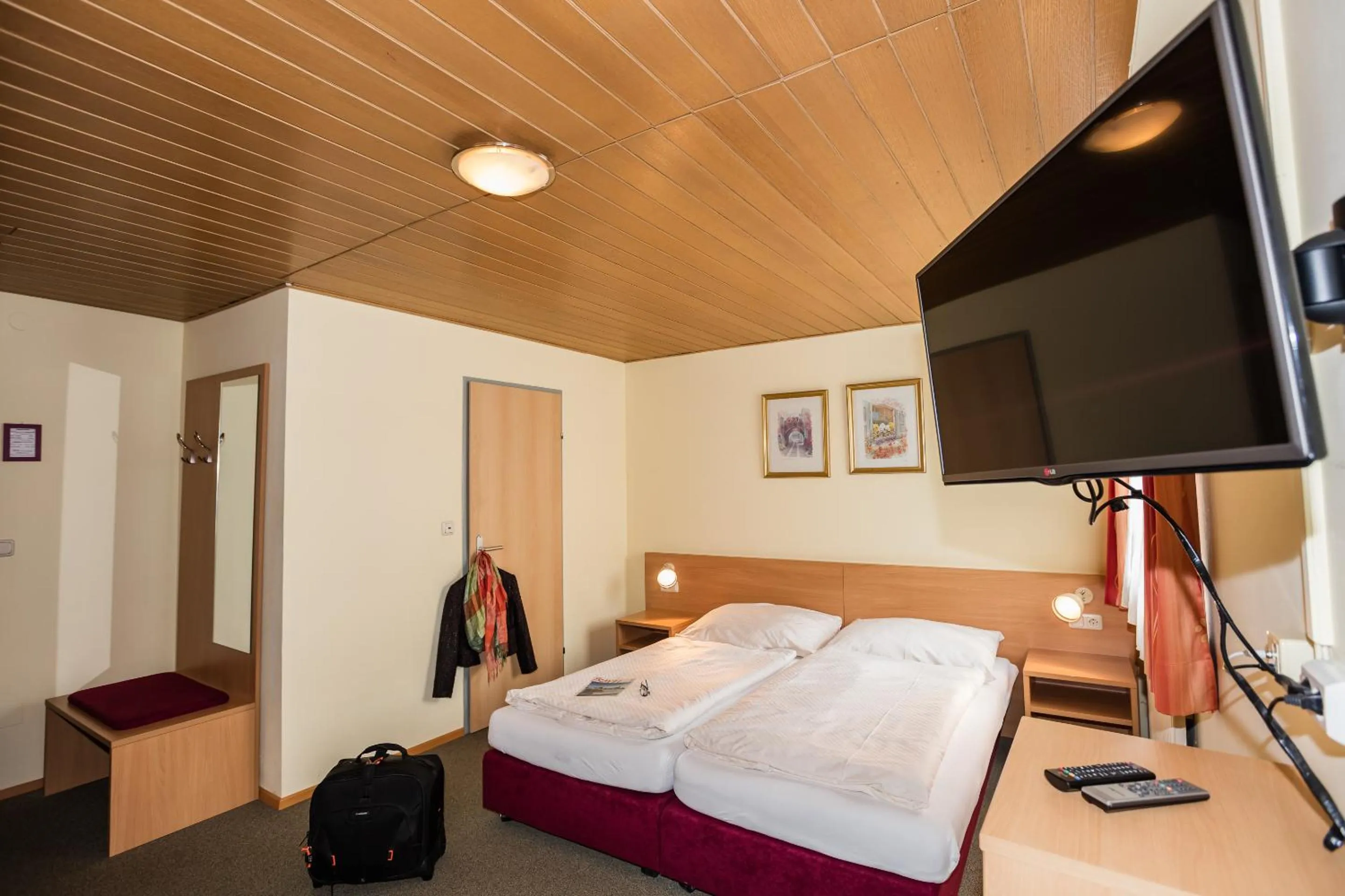 Photo of the whole room, Bed in Hotel Denk Bed & Breakfast