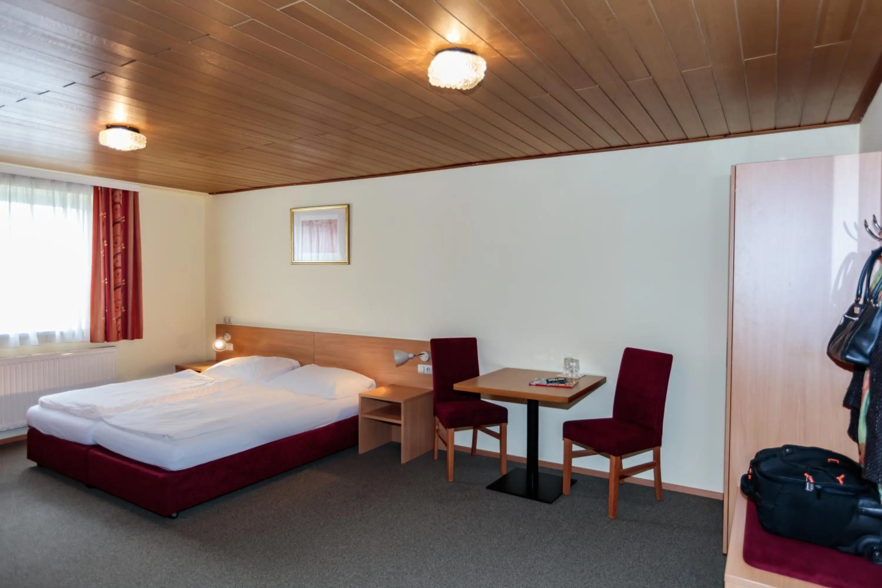 Photo of the whole room, Bed in Hotel Denk Bed & Breakfast