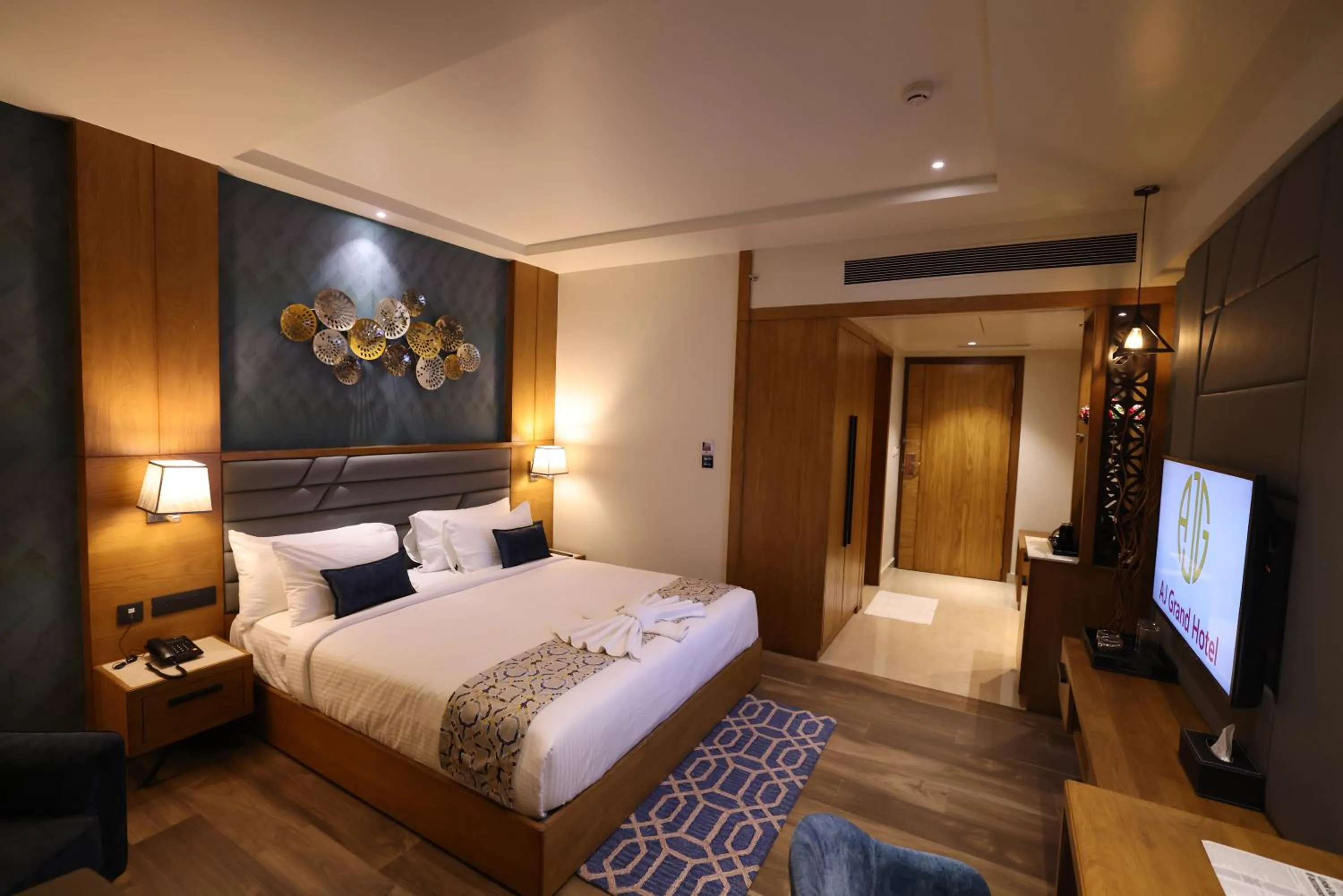 TV and multimedia, Bed in AJ Grand Hotel