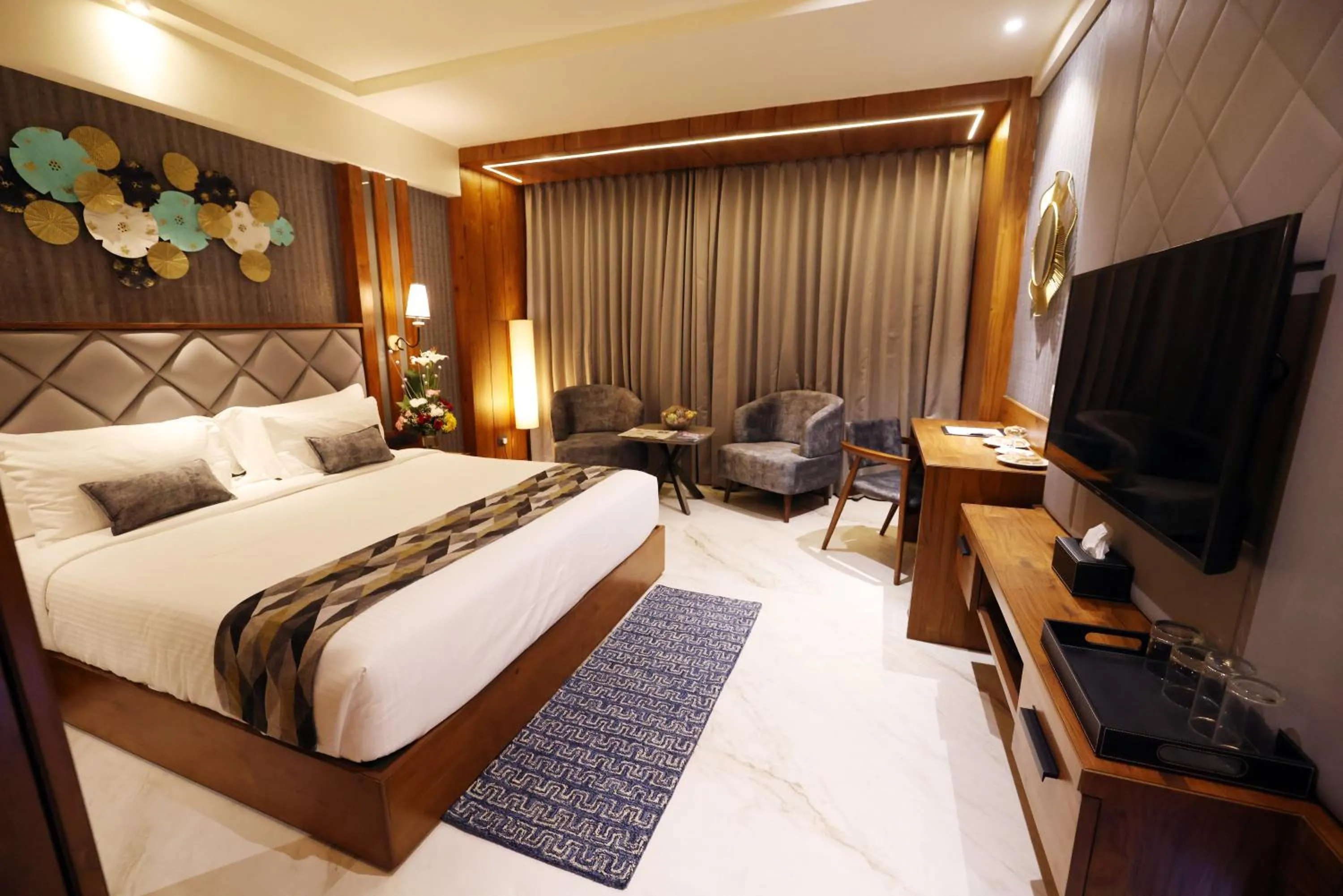 TV and multimedia, Bed in AJ Grand Hotel