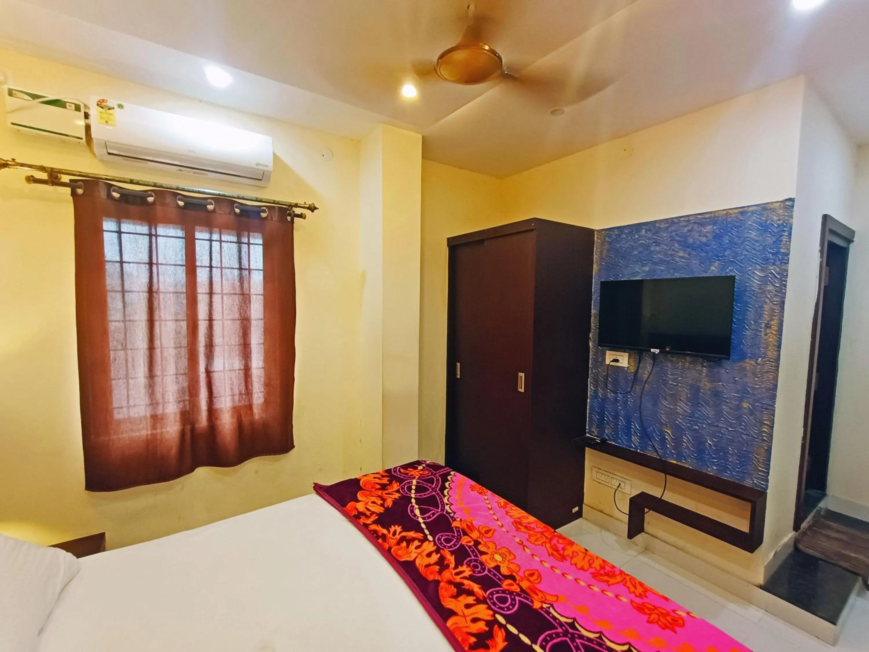 Bedroom, Bed in MG Residency