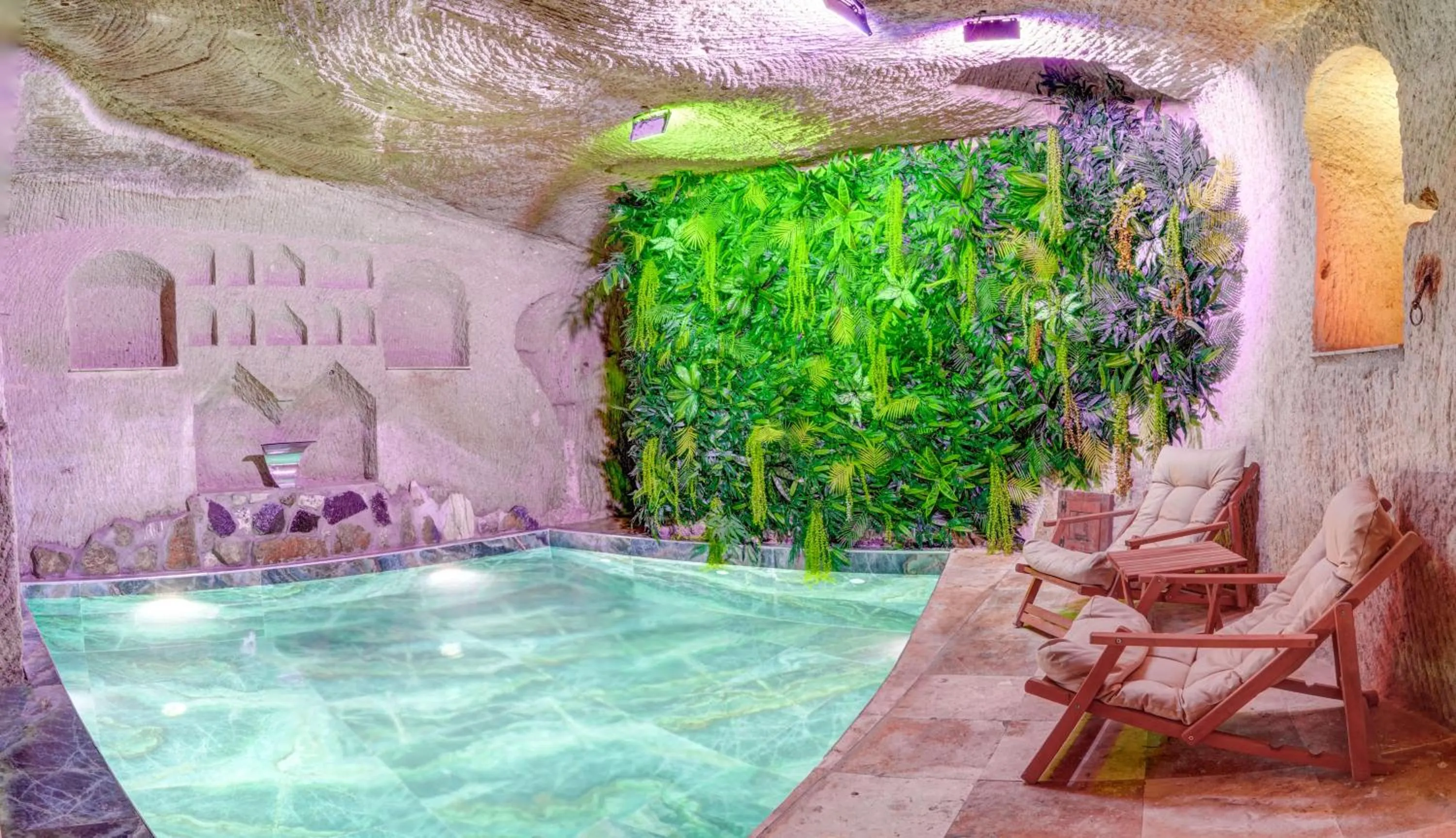 Swimming pool in Aşk-ı Nare Cave Hotel Swimming Pool Hot & SPA