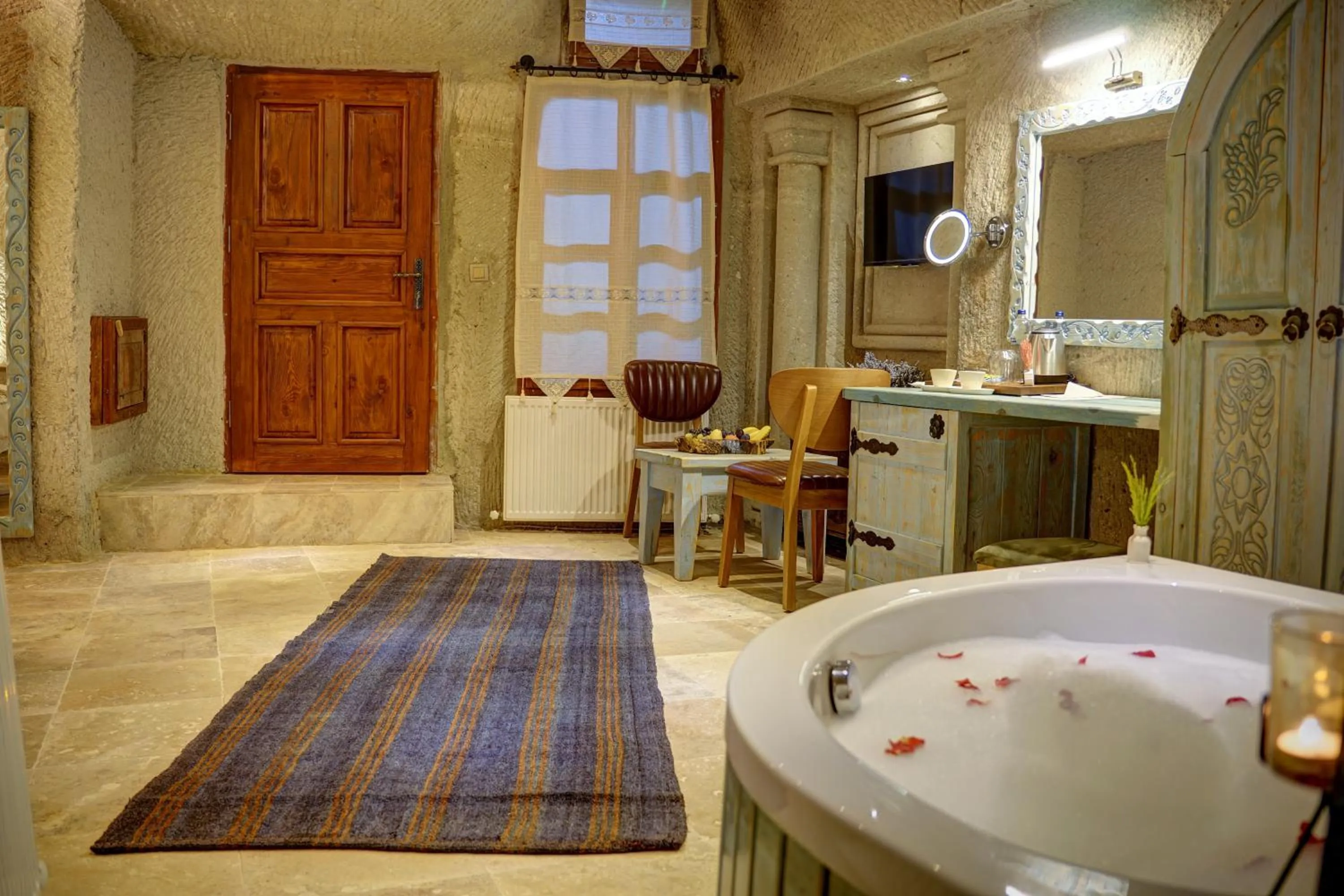 Seating area in Aşk-ı Nare Cave Hotel Swimming Pool Hot & SPA