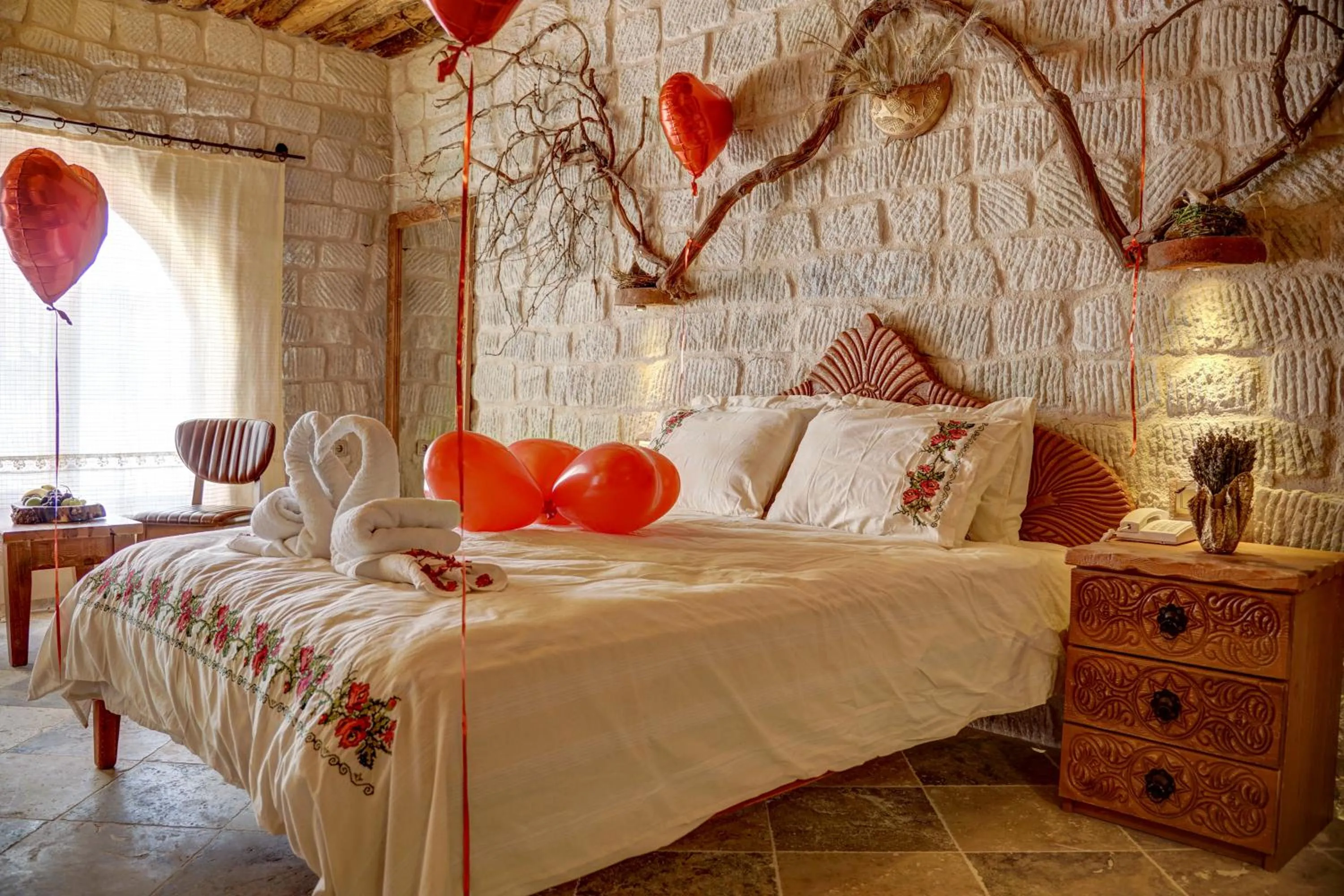 Photo of the whole room, Bed in Aşk-ı Nare Cave Hotel Swimming Pool Hot & SPA