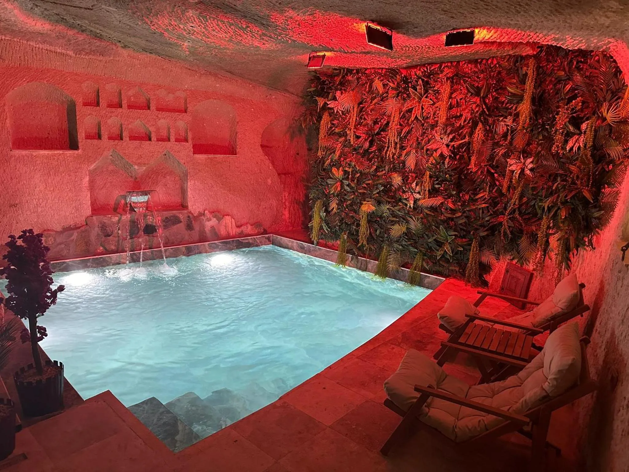  in Aşk-ı Nare Cave Hotel Swimming Pool Hot & SPA