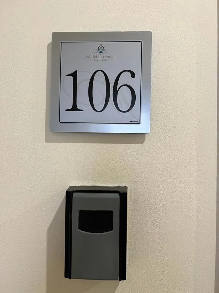 Text overlay in Cà Dei Barcaroli