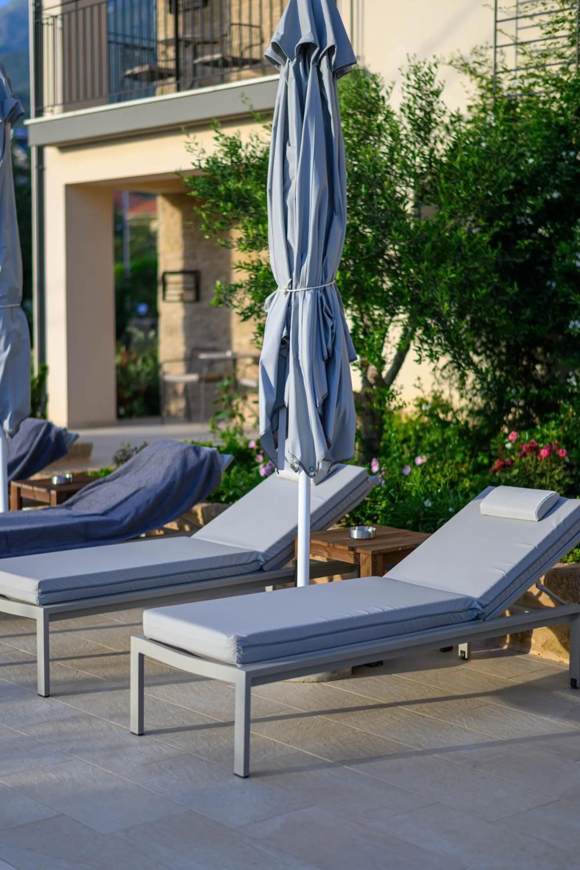 Kannas Mani Luxury Suites -Adults Friendly 14 Plus