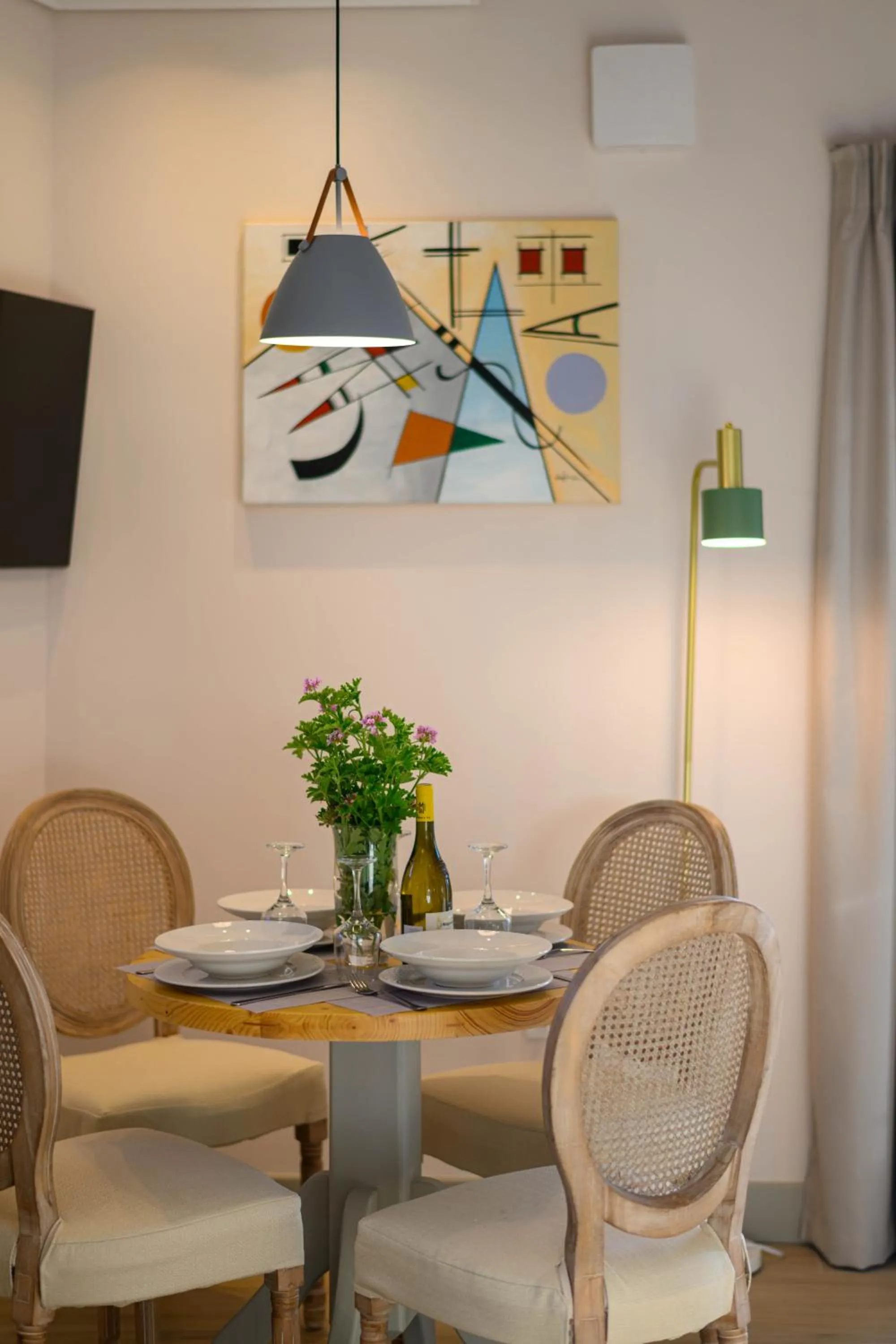 Kannas Mani Luxury Suites -Adults Friendly 14 Plus