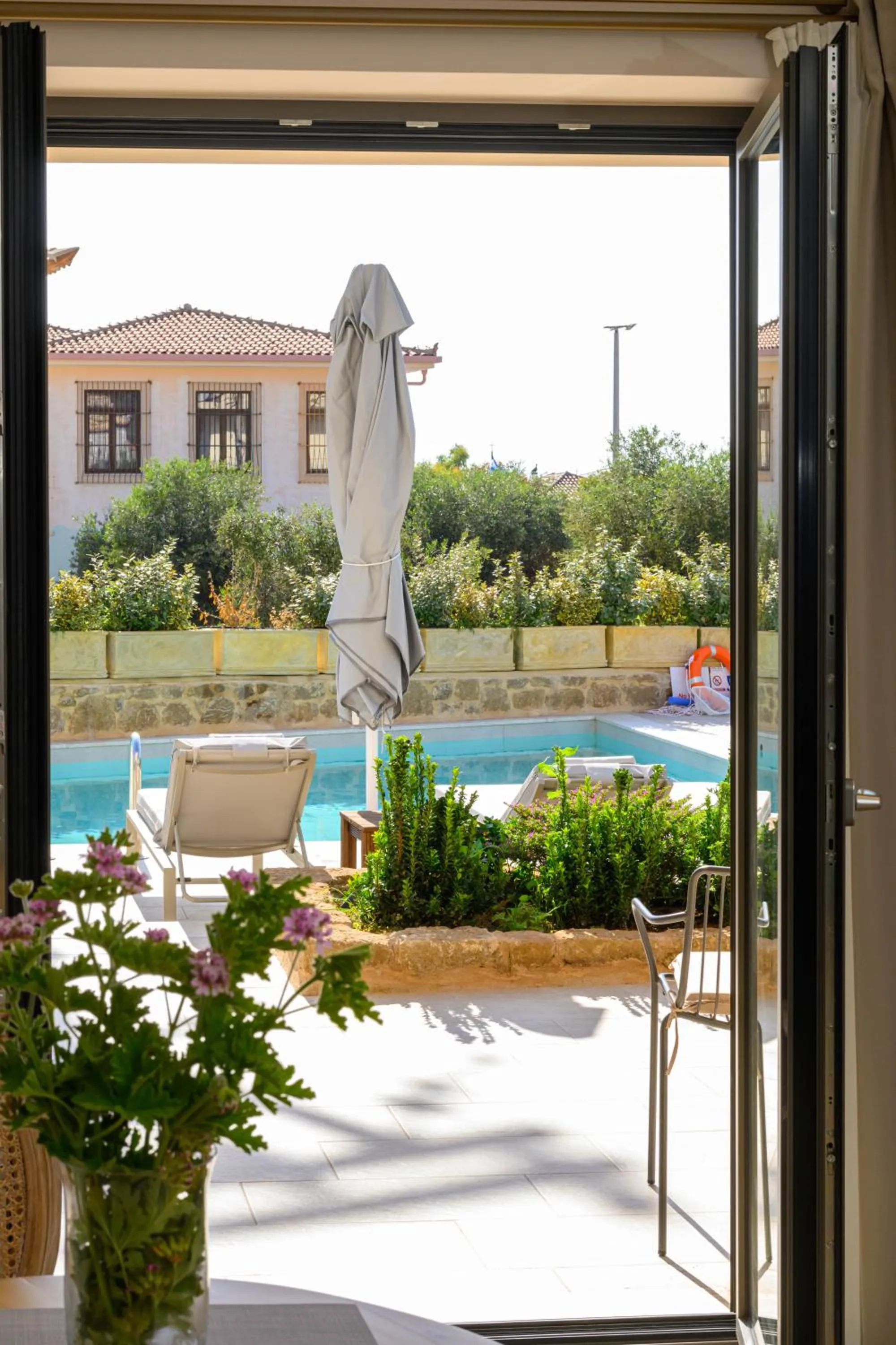 Kannas Mani Luxury Suites -Adults Friendly 14 Plus