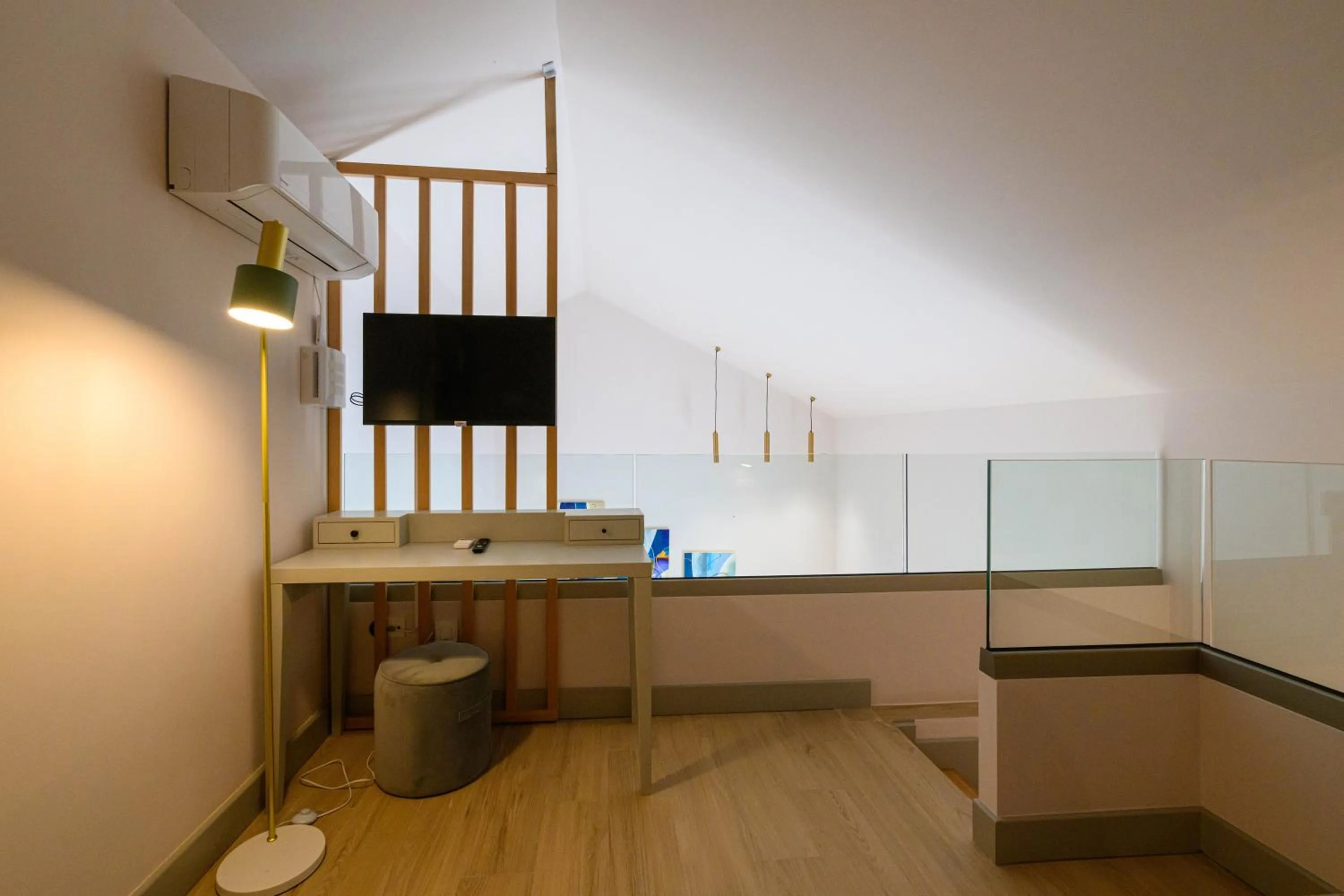 Kannas Mani Luxury Suites -Adults Friendly 14 Plus