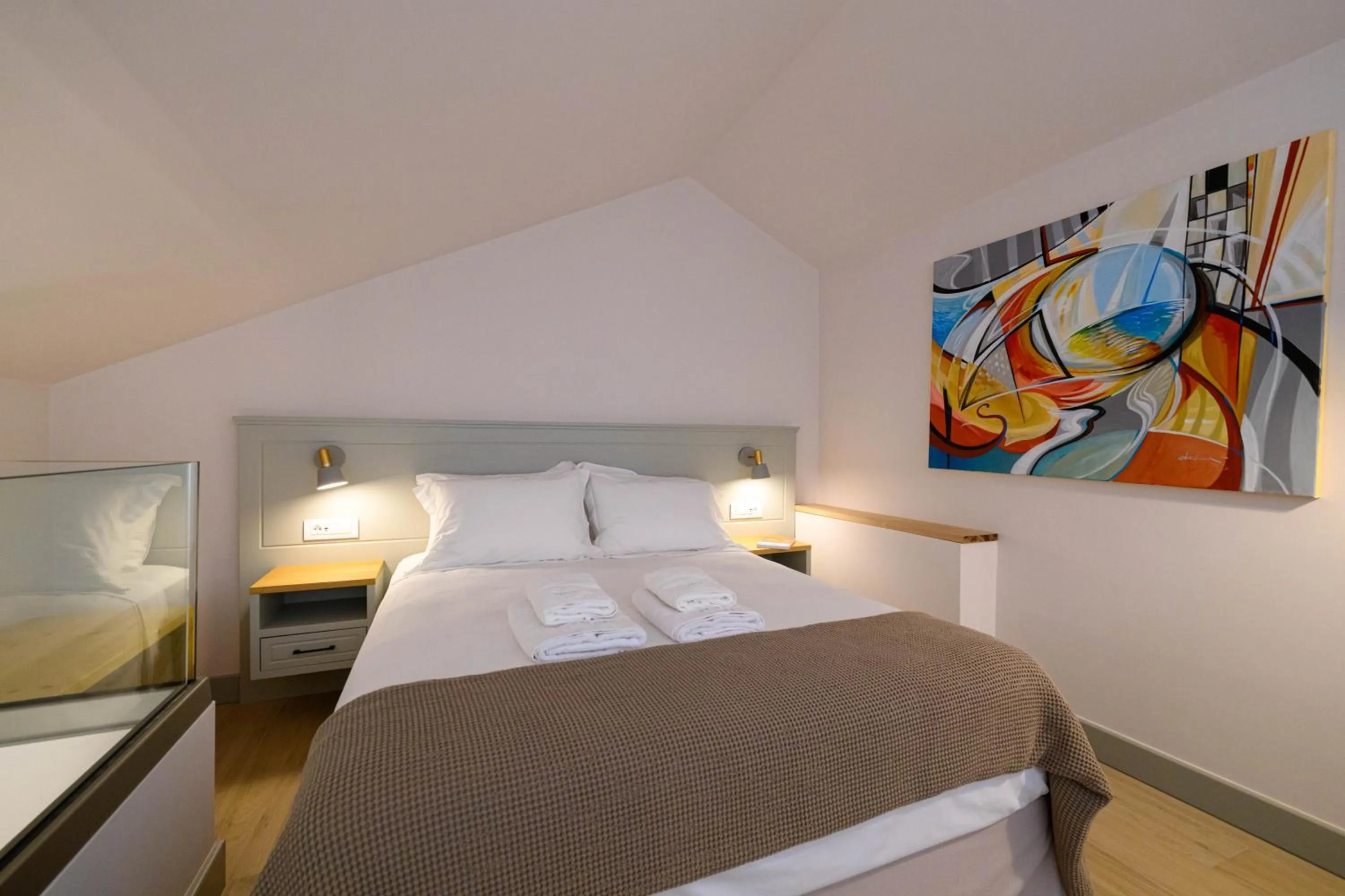 Kannas Mani Luxury Suites -Adults Friendly 14 Plus