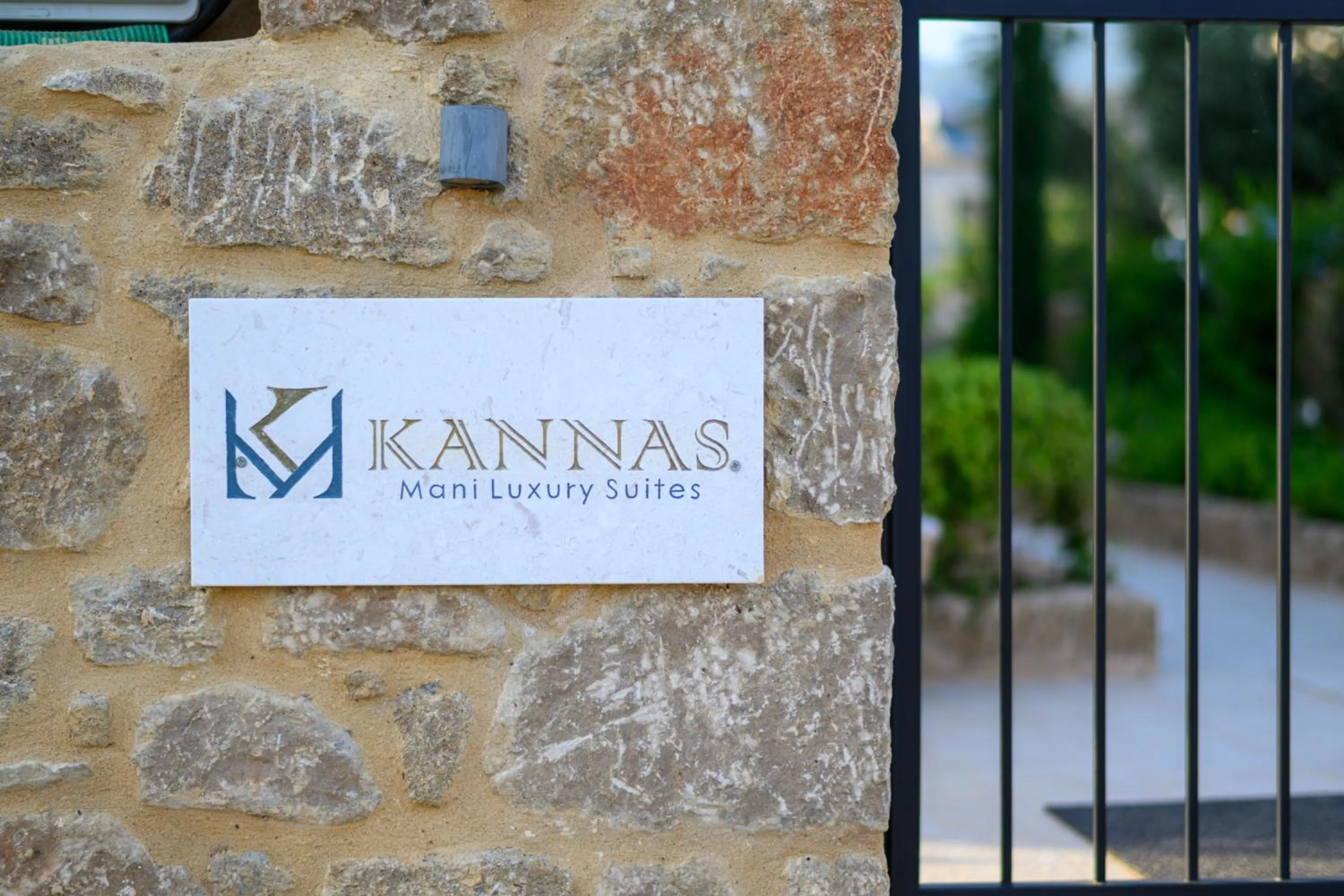 Kannas Mani Luxury Suites -Adults Friendly 14 Plus