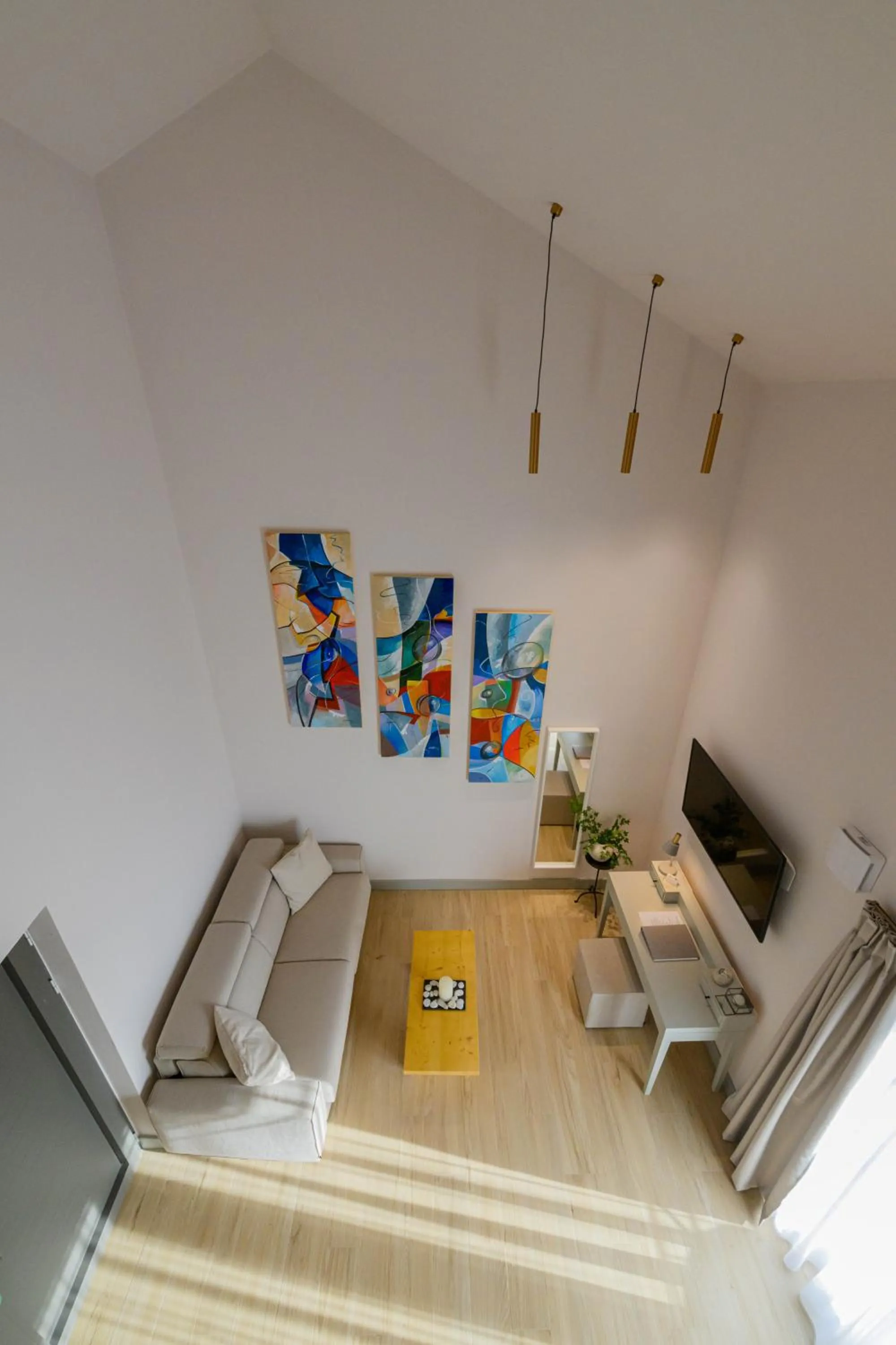 Kannas Mani Luxury Suites -Adults Friendly 14 Plus