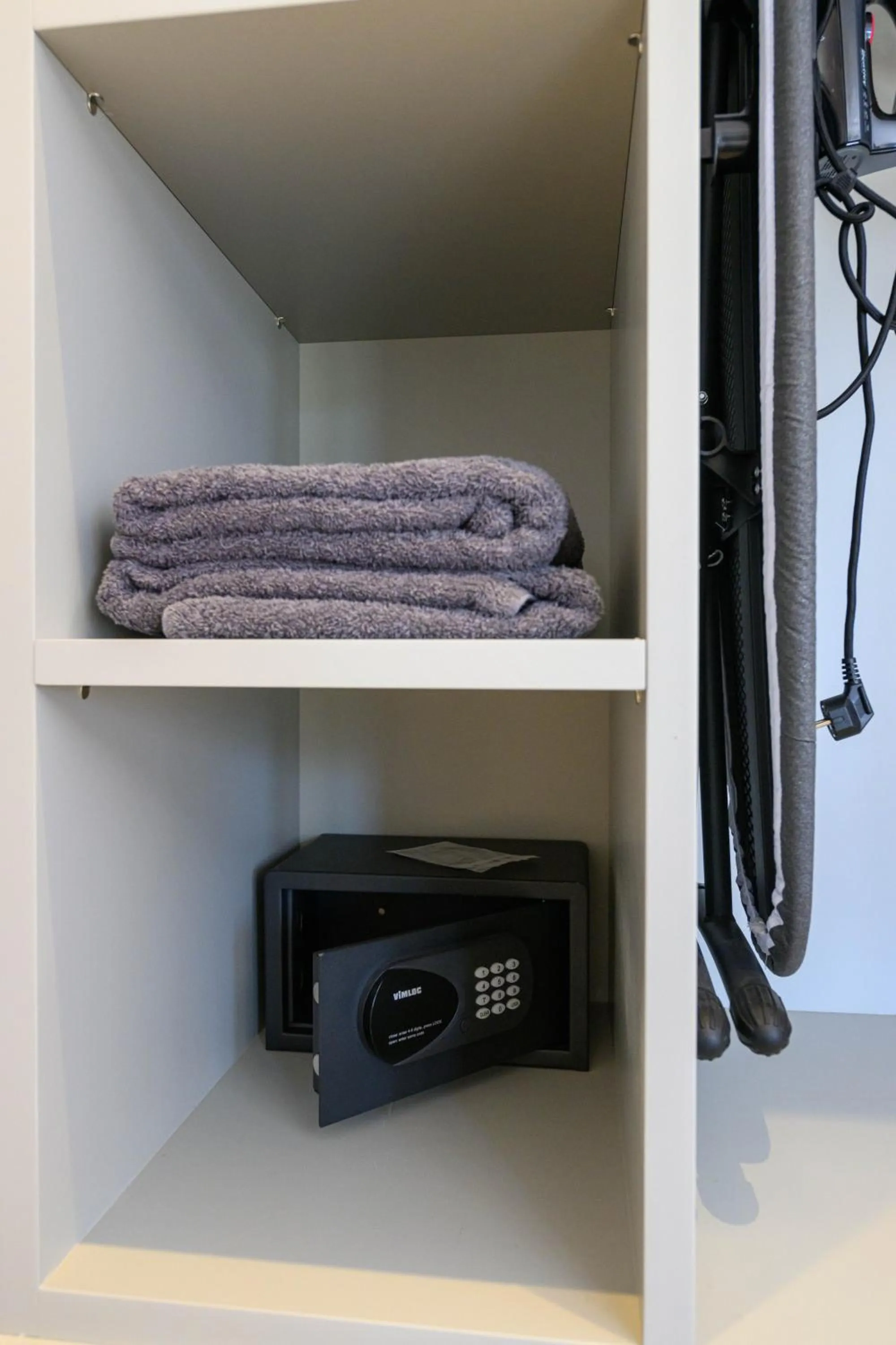 Kannas Mani Luxury Suites -Adults Friendly 14 Plus