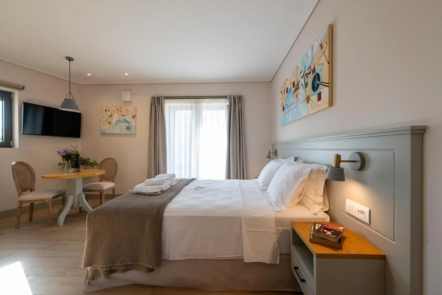 Kannas Mani Luxury Suites -Adults Friendly 14 Plus