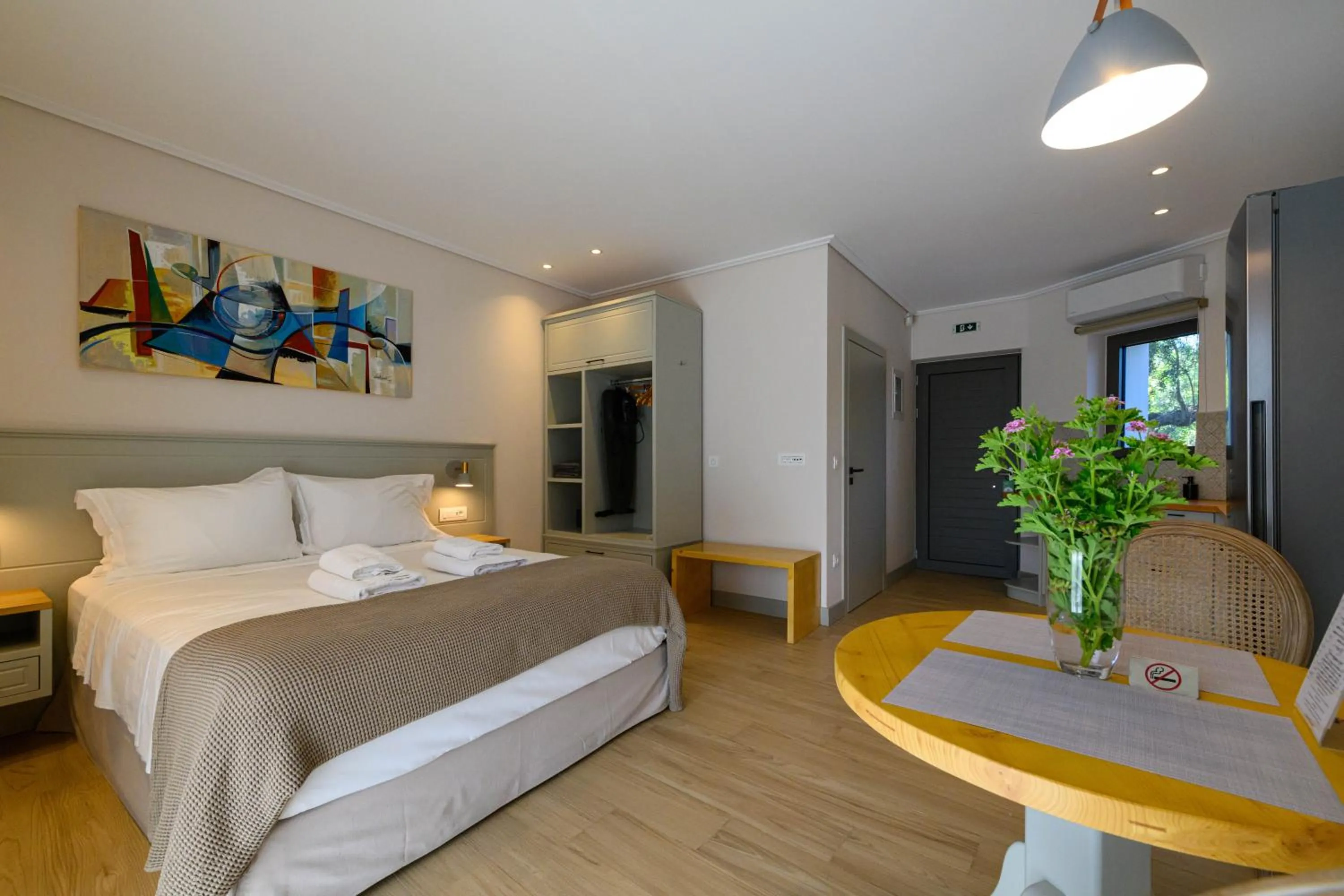 Kannas Mani Luxury Suites -Adults Friendly 14 Plus