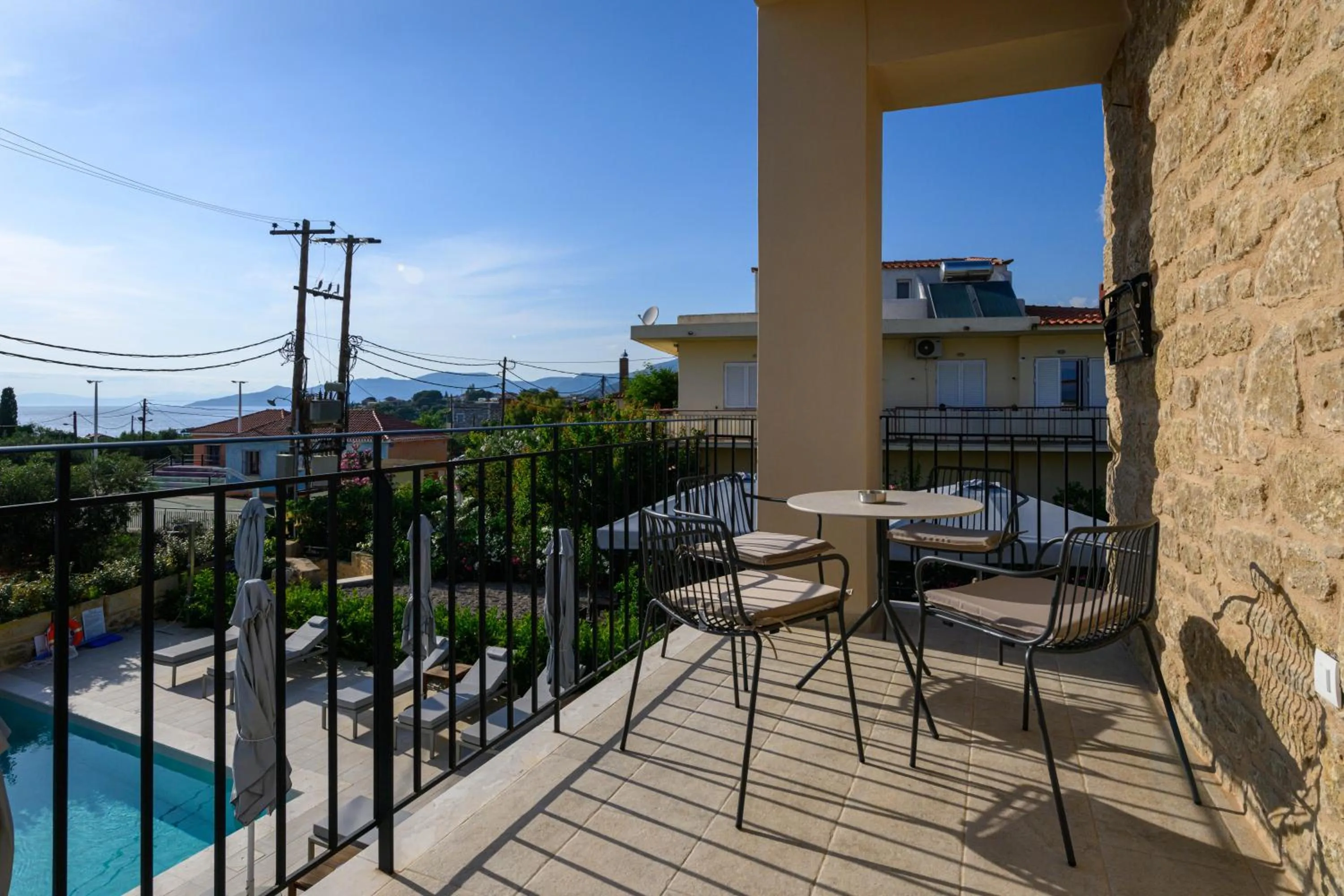 Kannas Mani Luxury Suites -Adults Friendly 14 Plus