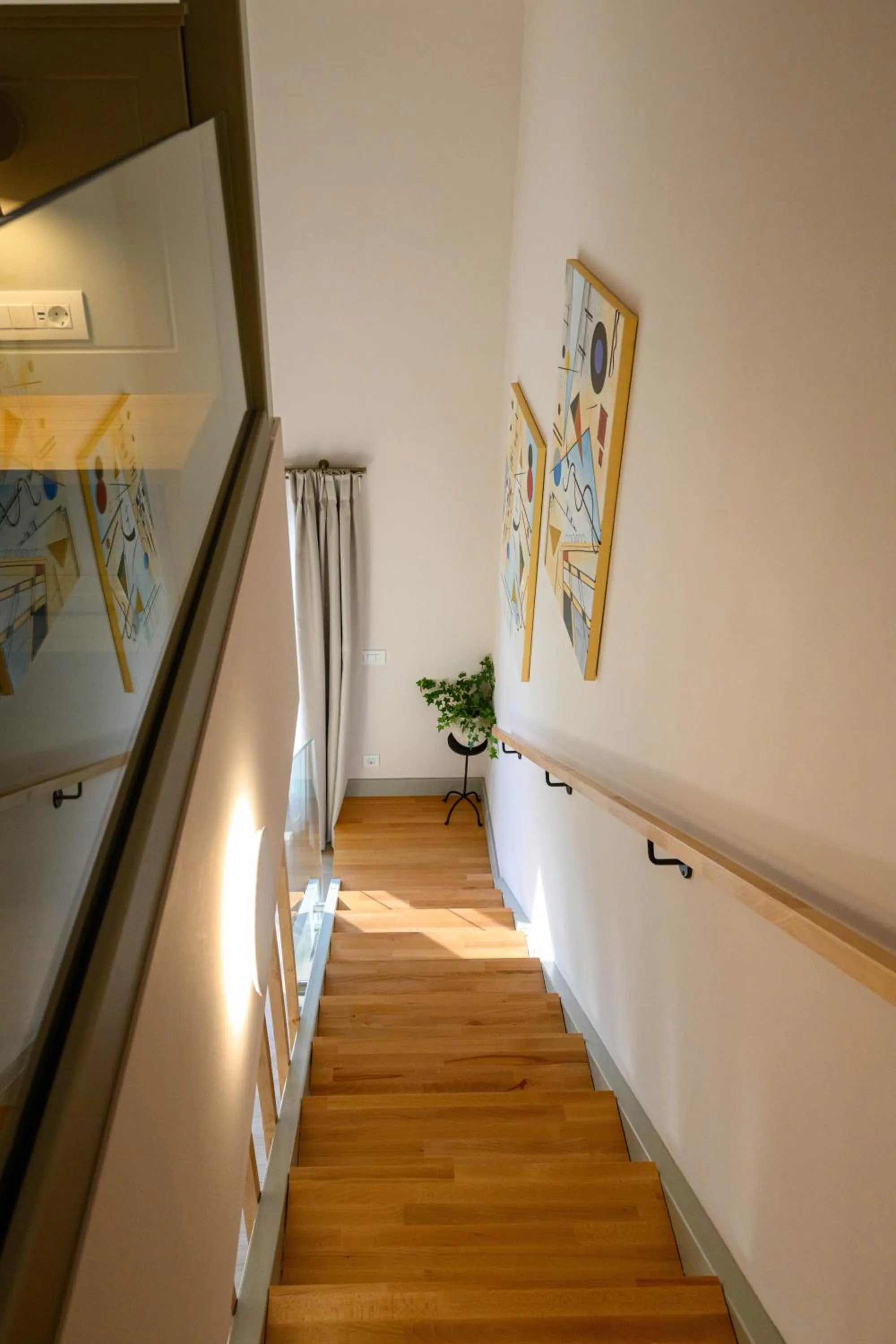 Kannas Mani Luxury Suites -Adults Friendly 14 Plus