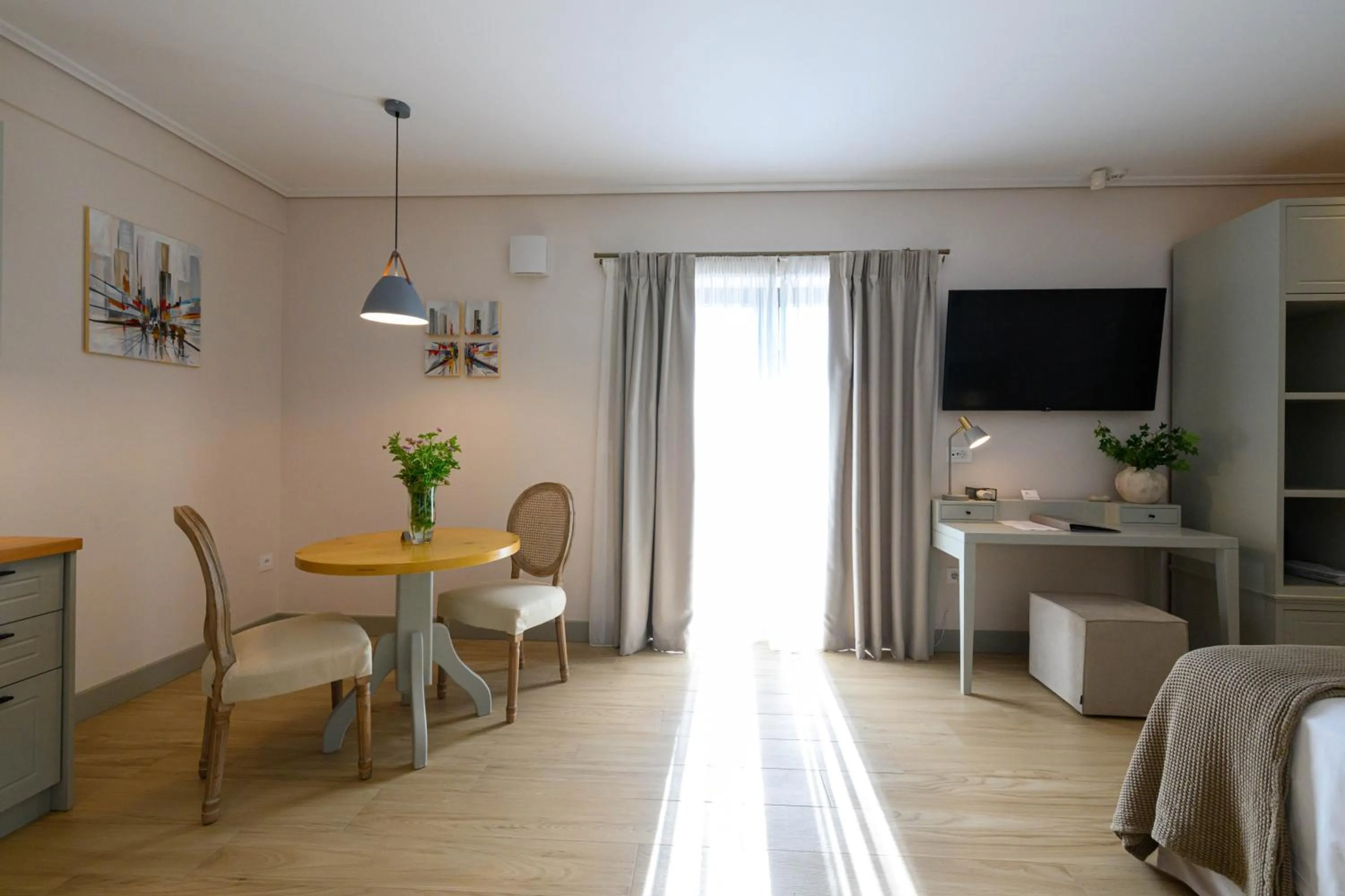 Kannas Mani Luxury Suites -Adults Friendly 14 Plus