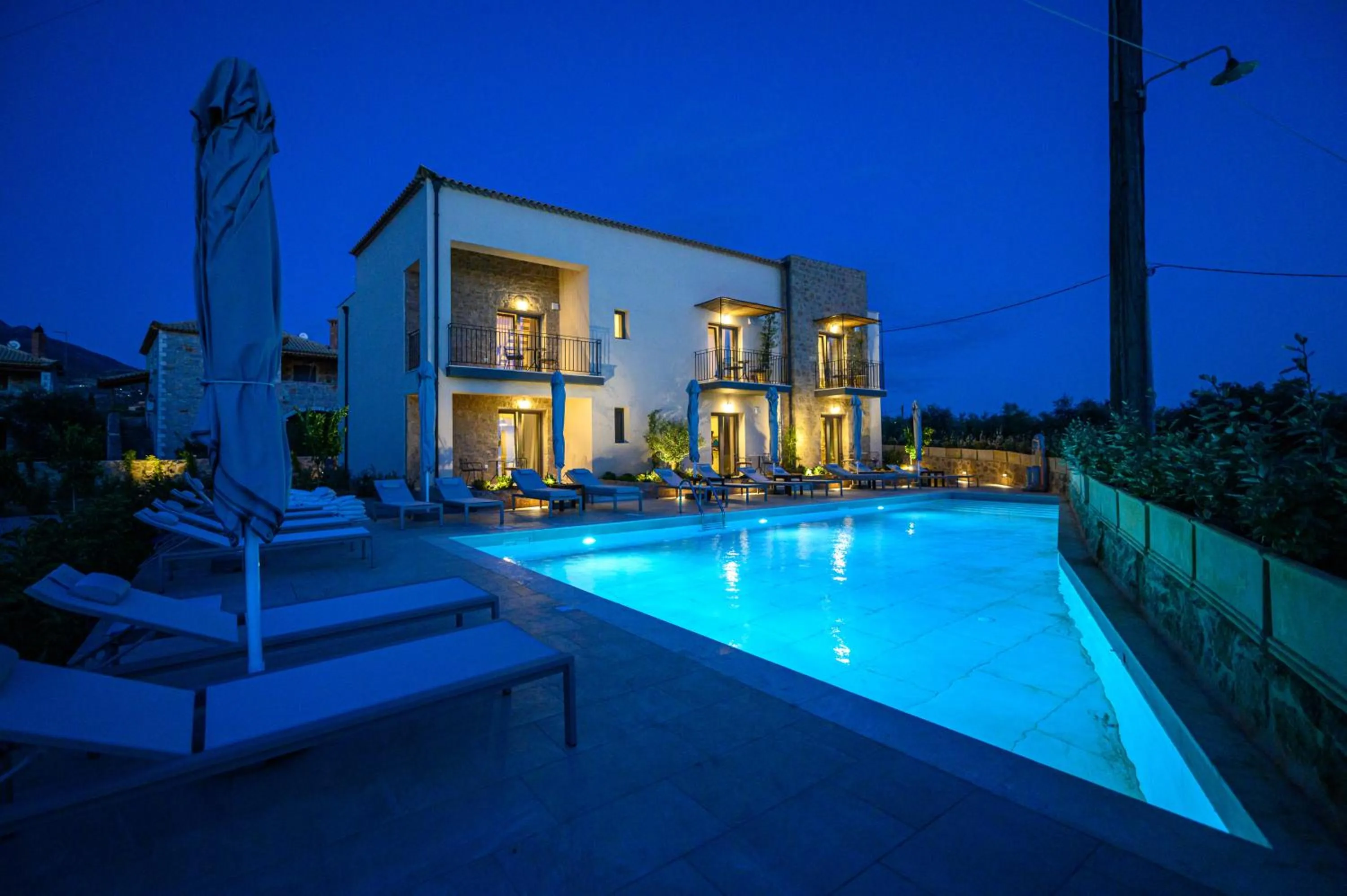 Kannas Mani Luxury Suites -Adults Friendly 14 Plus