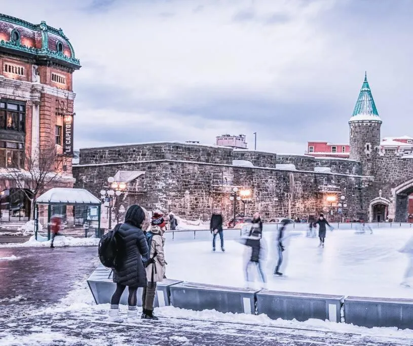 Nearby landmark in INITIAL / MEDZI / Centre-ville de Quebec