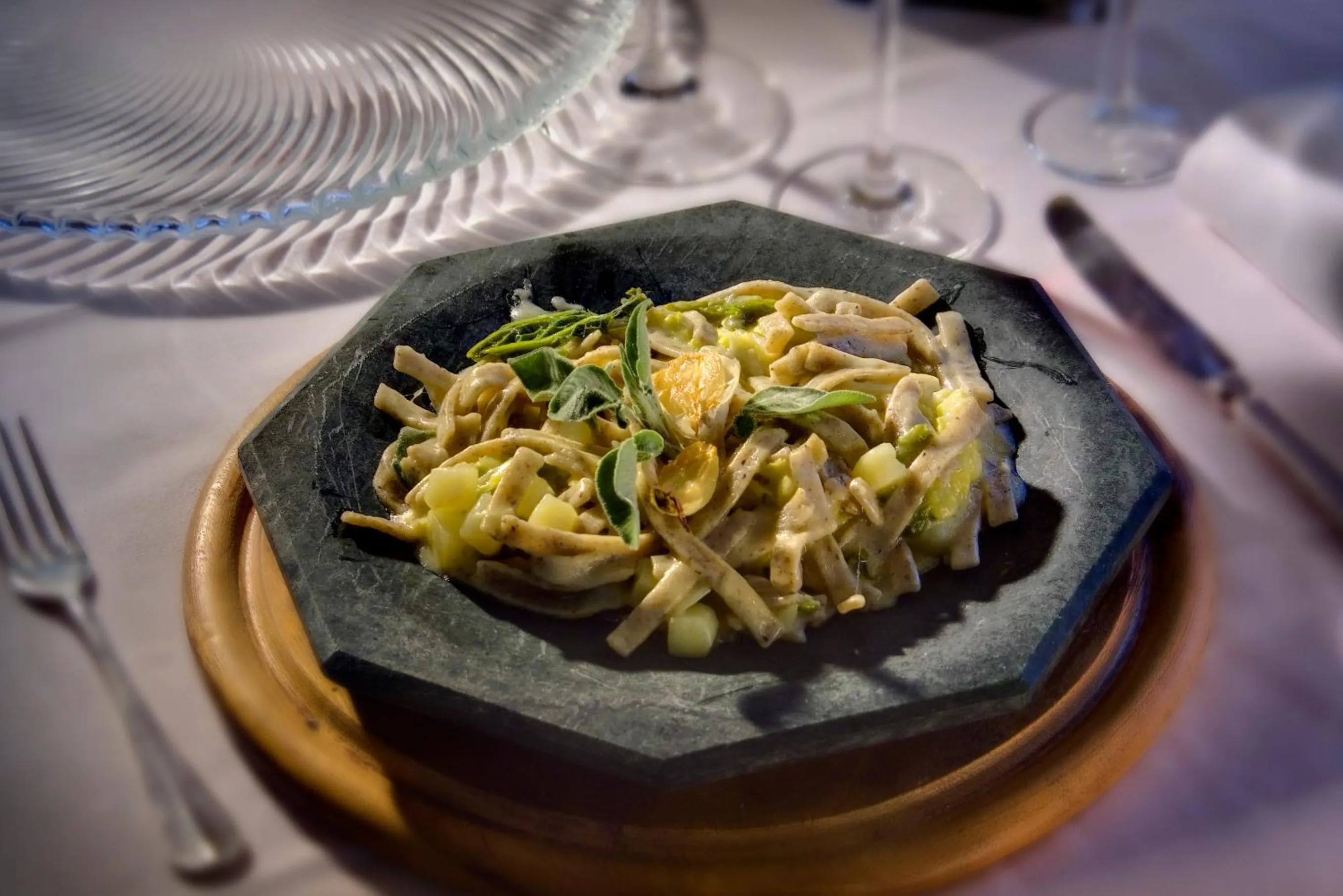 Restaurant/places to eat in Hotel Sassella