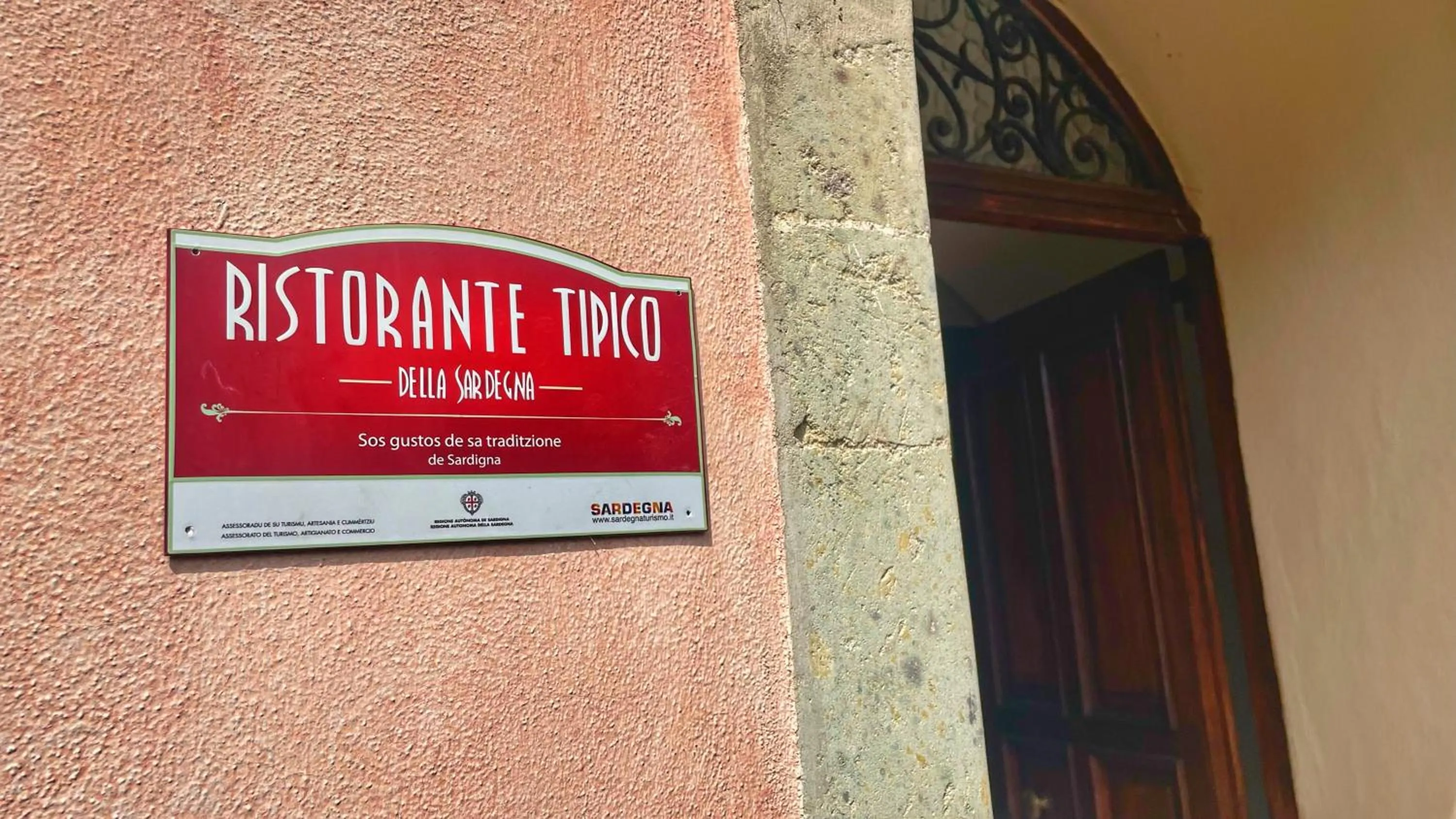 Logo/Certificate/Sign in Sa Mola