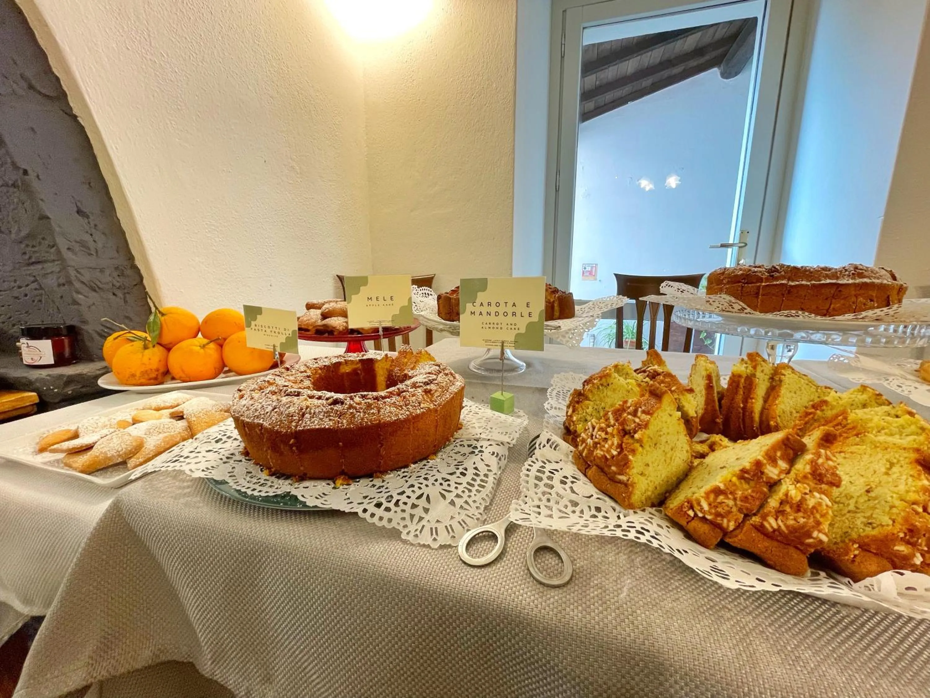 Buffet breakfast in Sa Mola