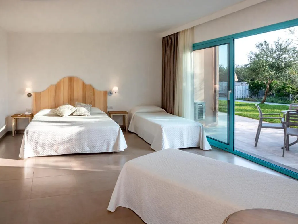 Photo of the whole room, Bed in Park Hotel Asinara