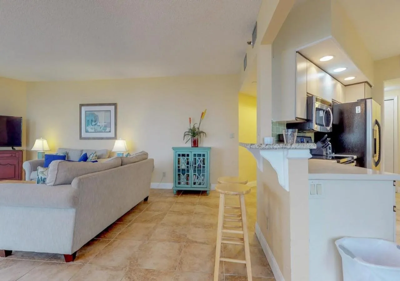 Surfside Resort by TO