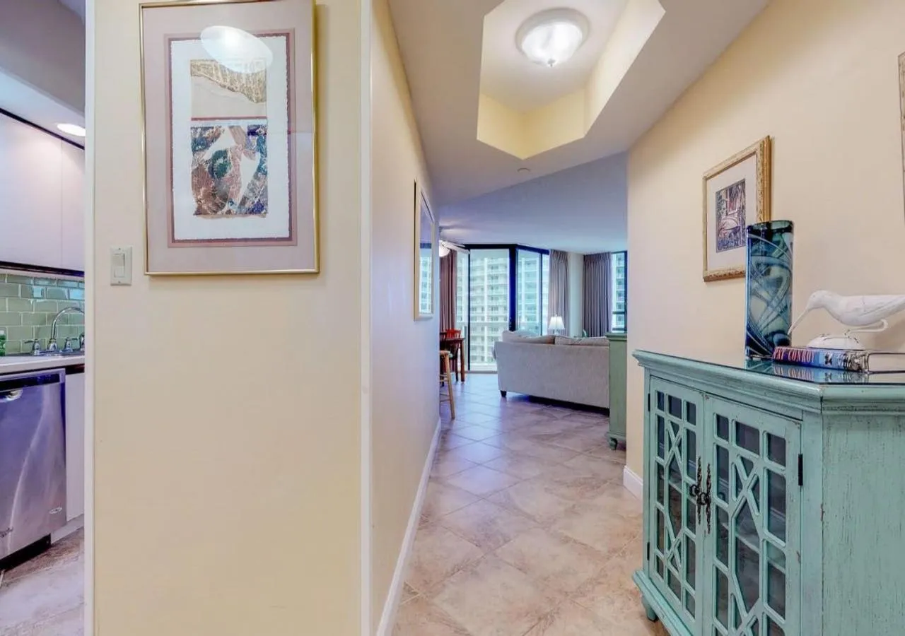 Surfside Resort by TO