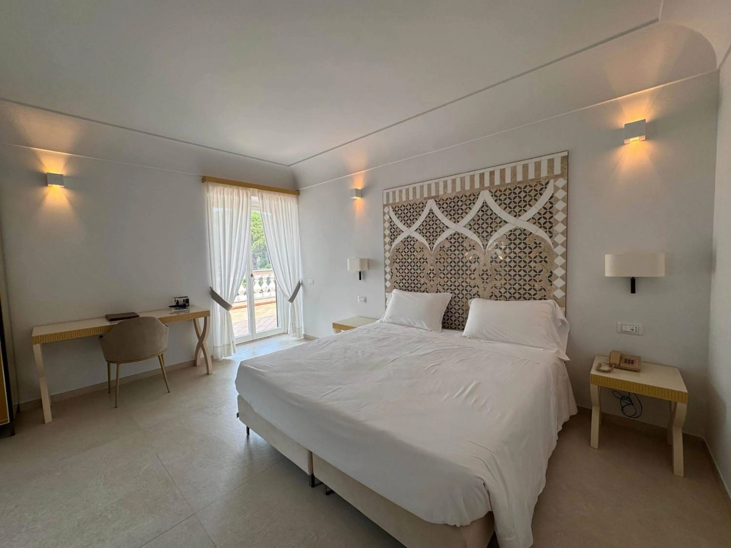 Bedroom, Bed in Hotel Rufolo