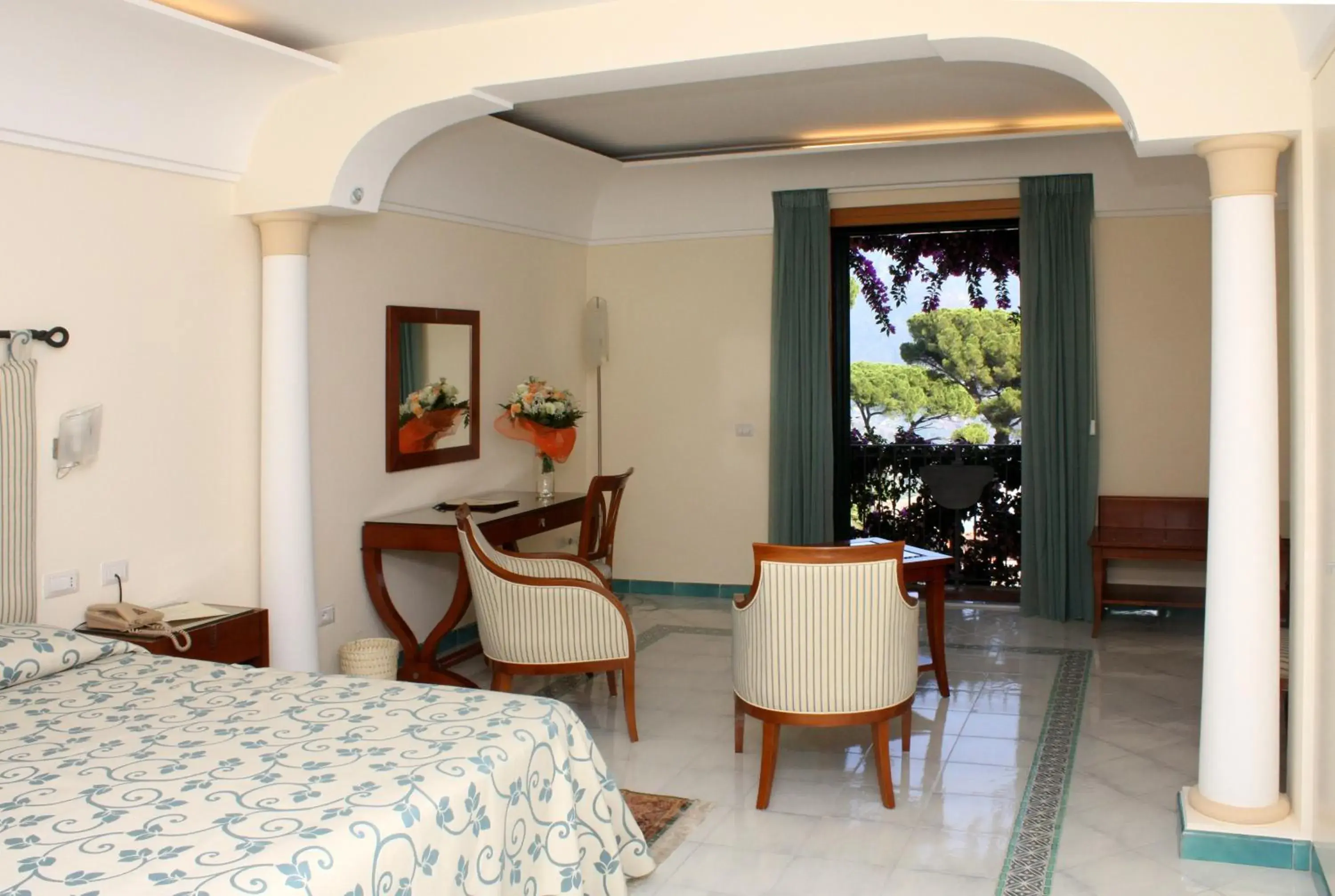 Deluxe Double or Twin Room in Hotel Rufolo Deluxe Double or Twin Room in Hotel Rufolo