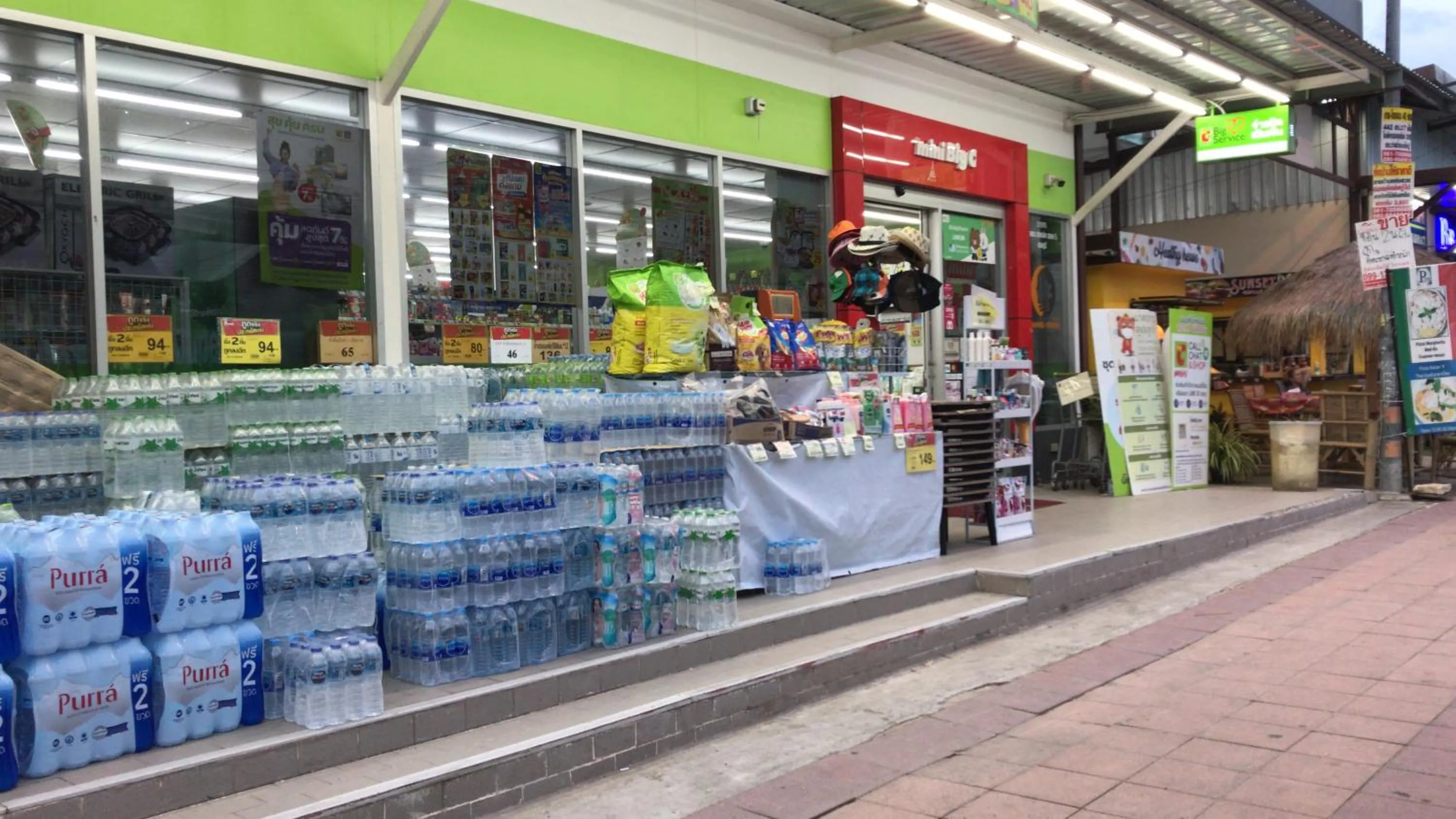 Supermarket/grocery shop in K2 Seaside Suites