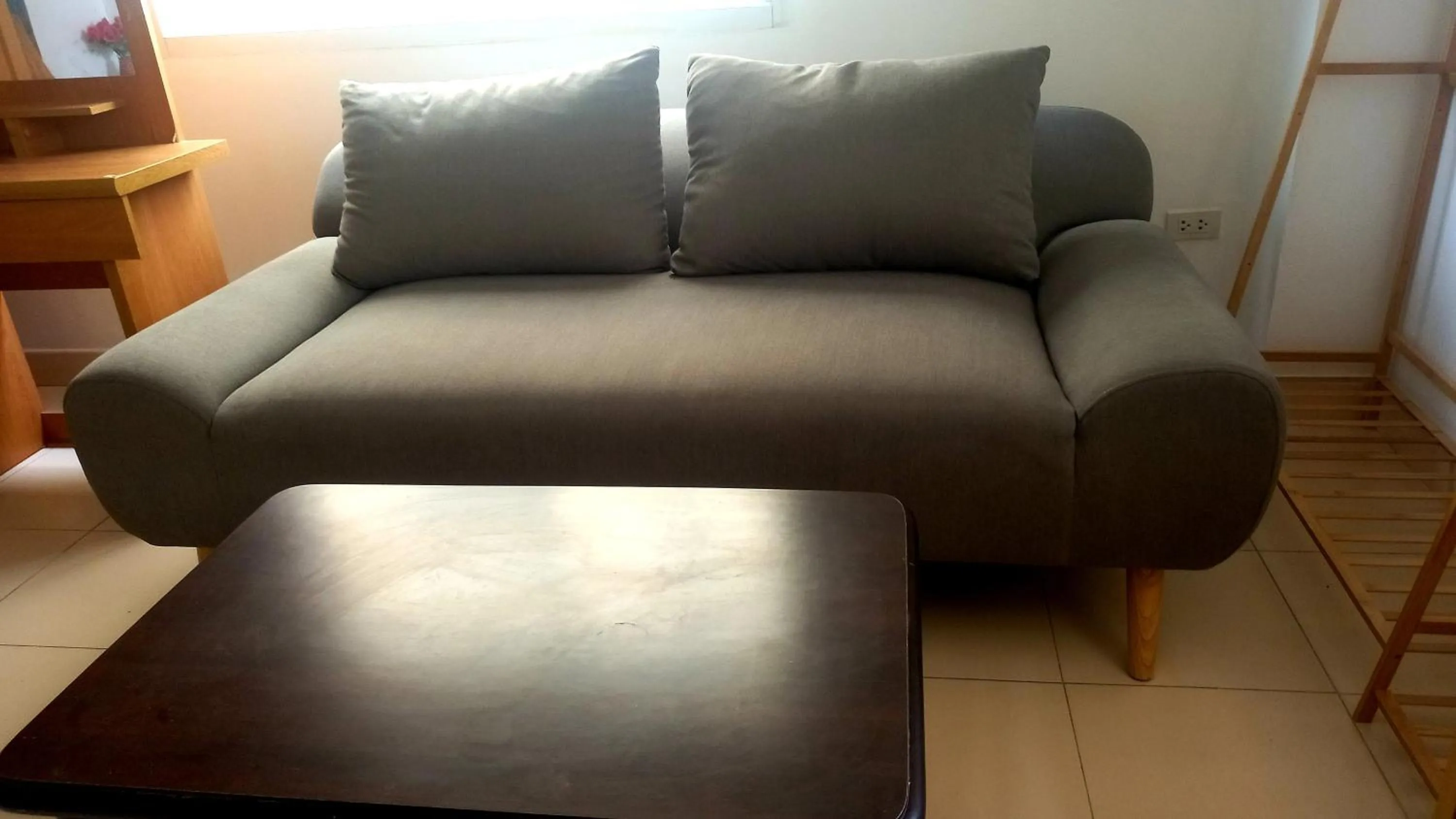 Seating area in K2 Seaside Suites