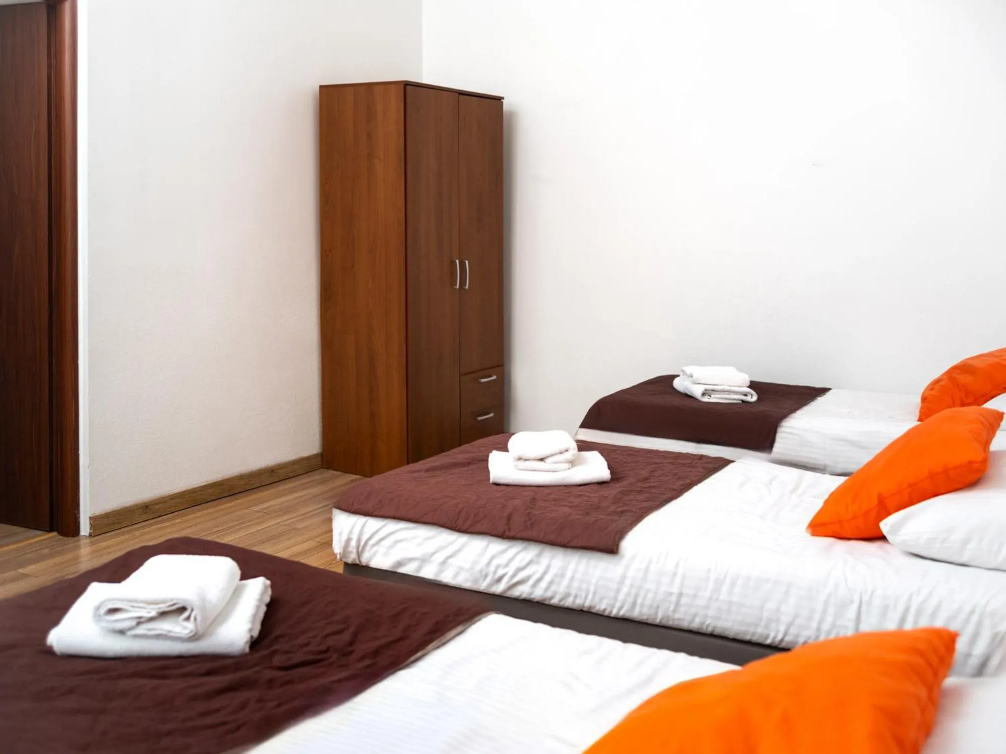 Bed in Station Aparthotel